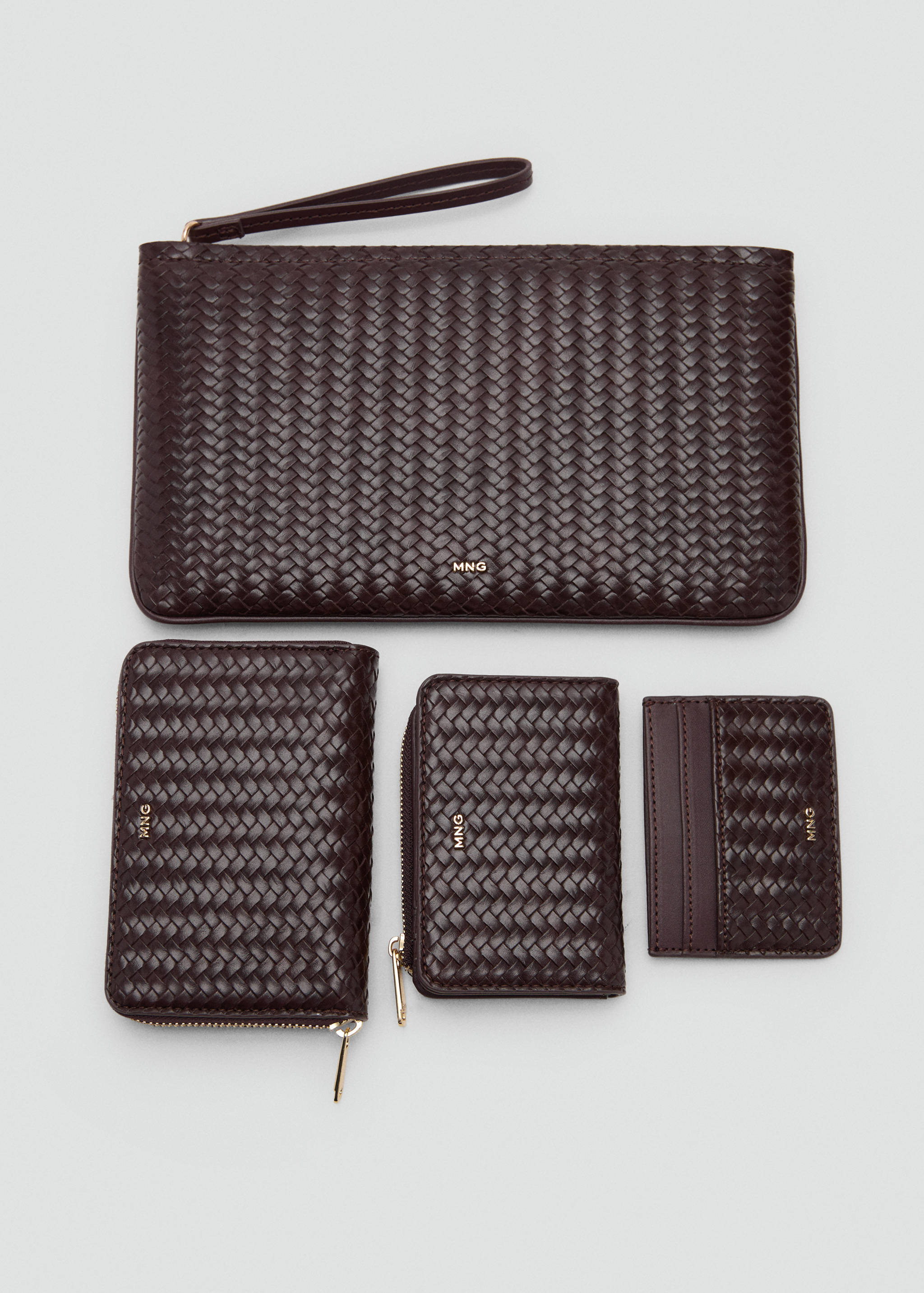 Medium-sized braided wallet - Details of the article 3