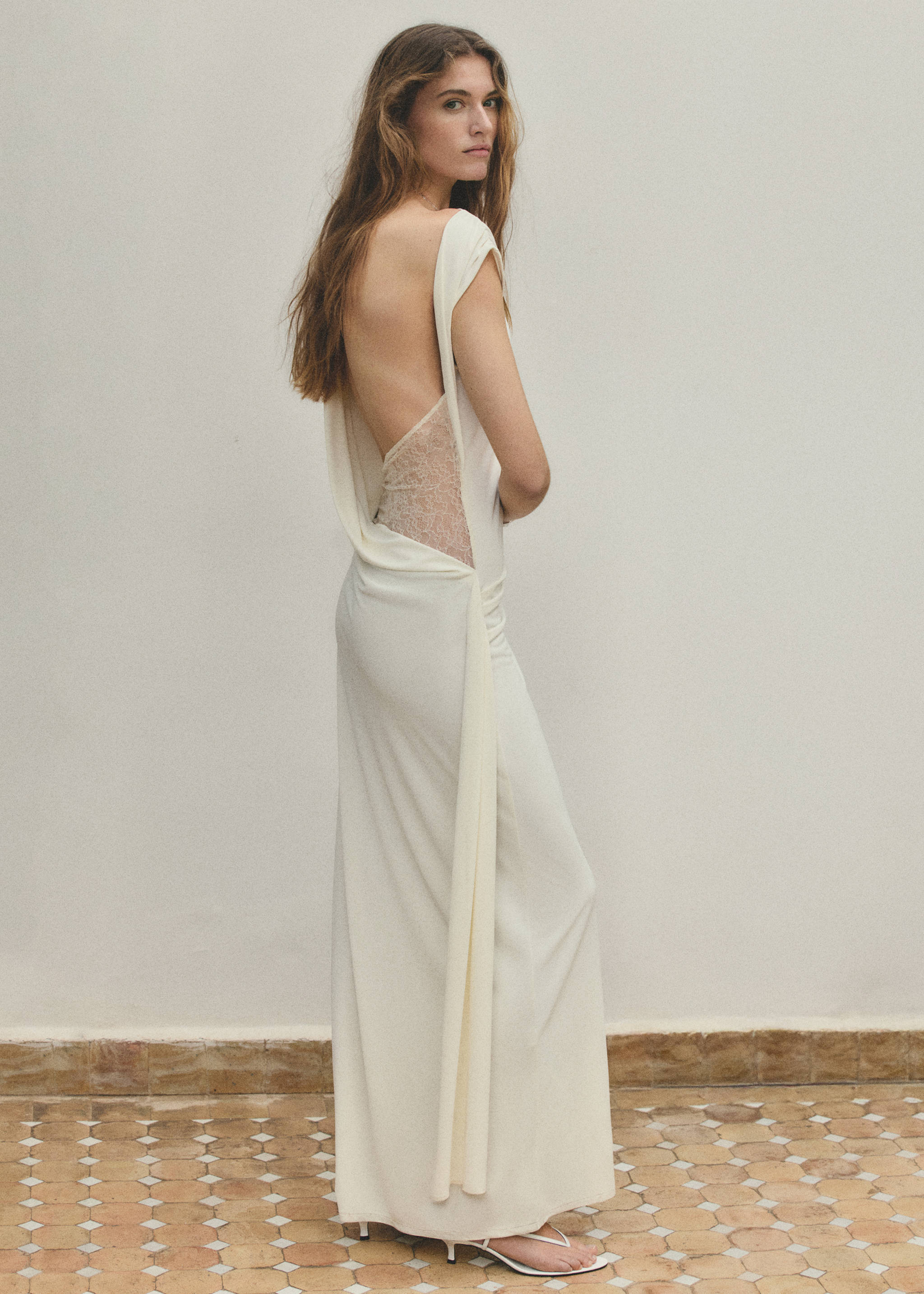 Open back dress - Reverse of the article, Off White. Ref: 27057940-00.