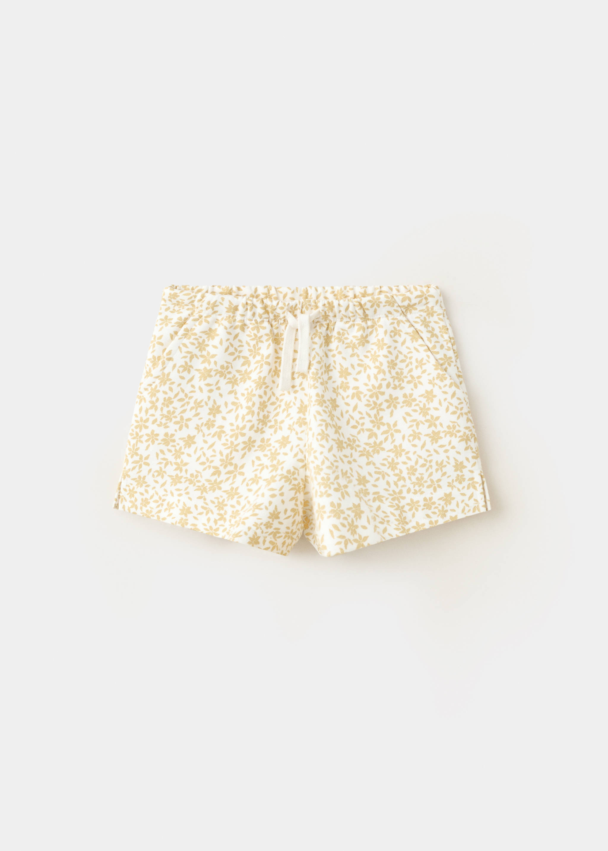 شورت بطبعة زهور - منتج دون نموذج