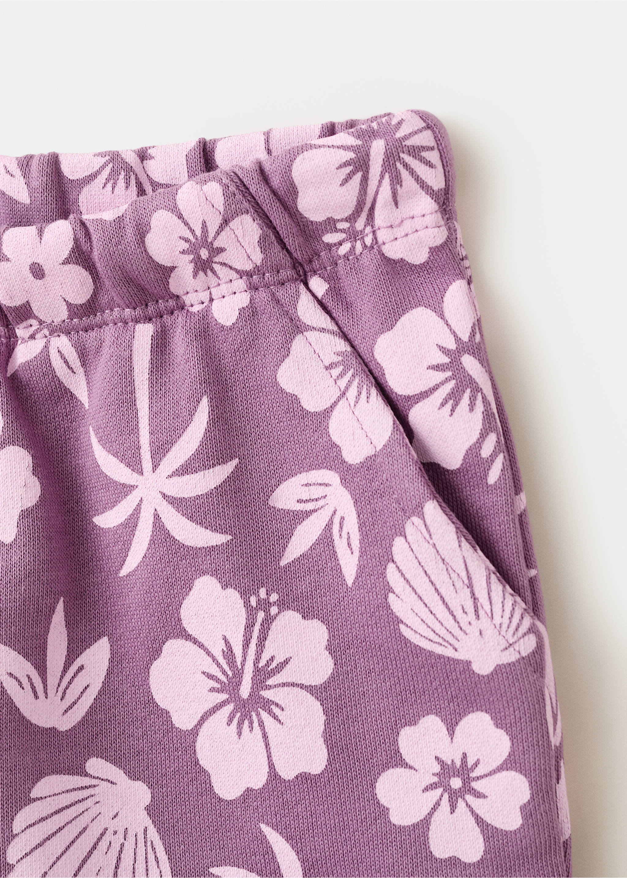 Floral-print shorts - Details of the article 8, Lilac. Ref: 27058269-00.