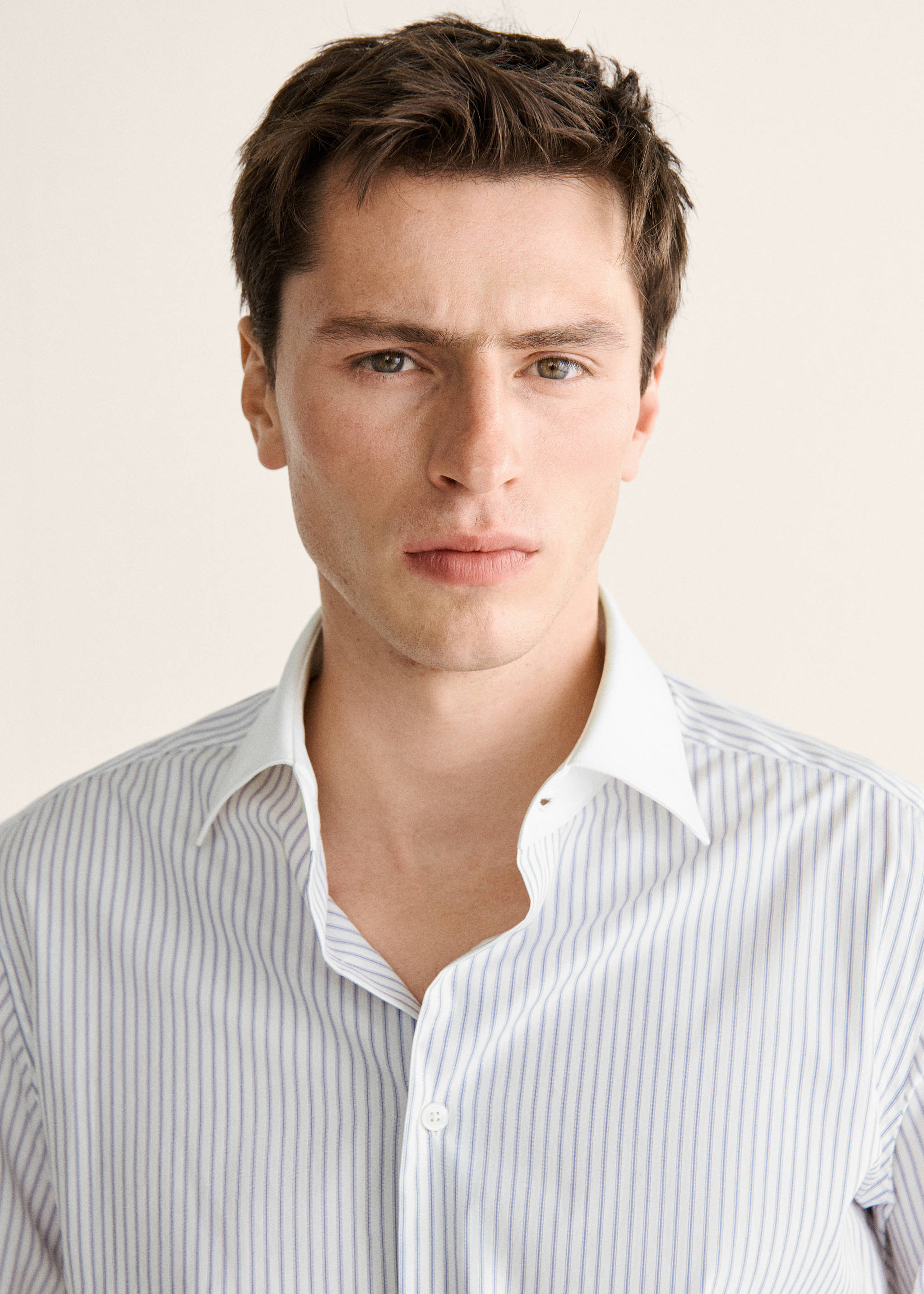 100% cotton slim-fit striped shirt - Details of the article 1