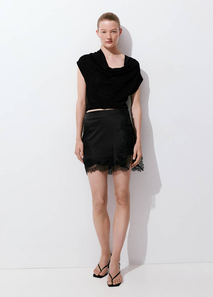 Lace slip skirt — Black