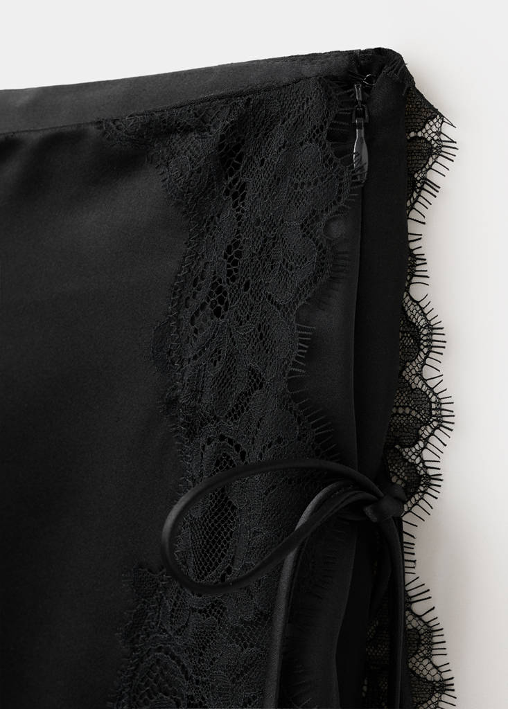 Lace slip skirt — Black