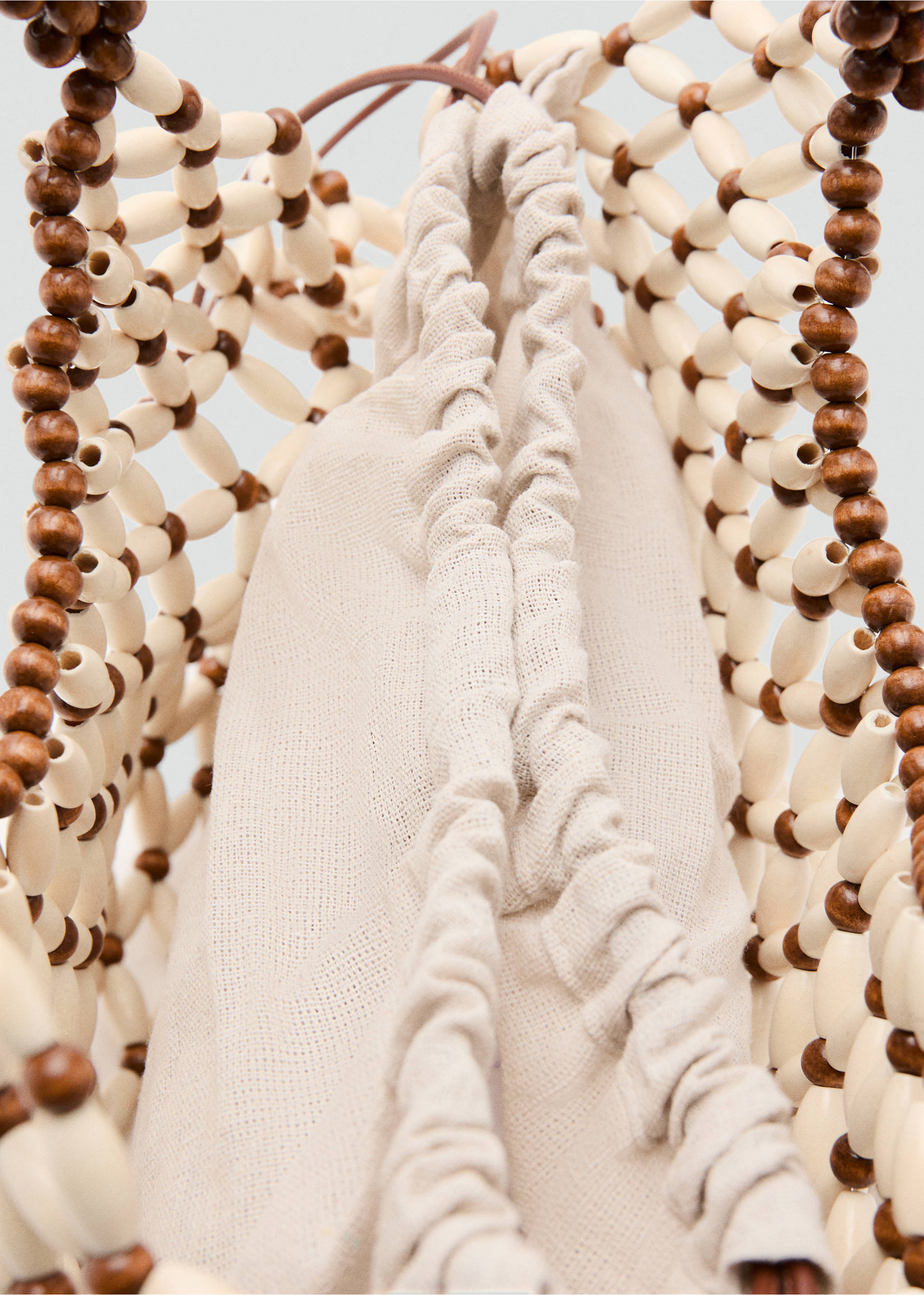 Wooden beaded shoulder bag - Details of the article 3, Brown. Ref: 27058648-00.