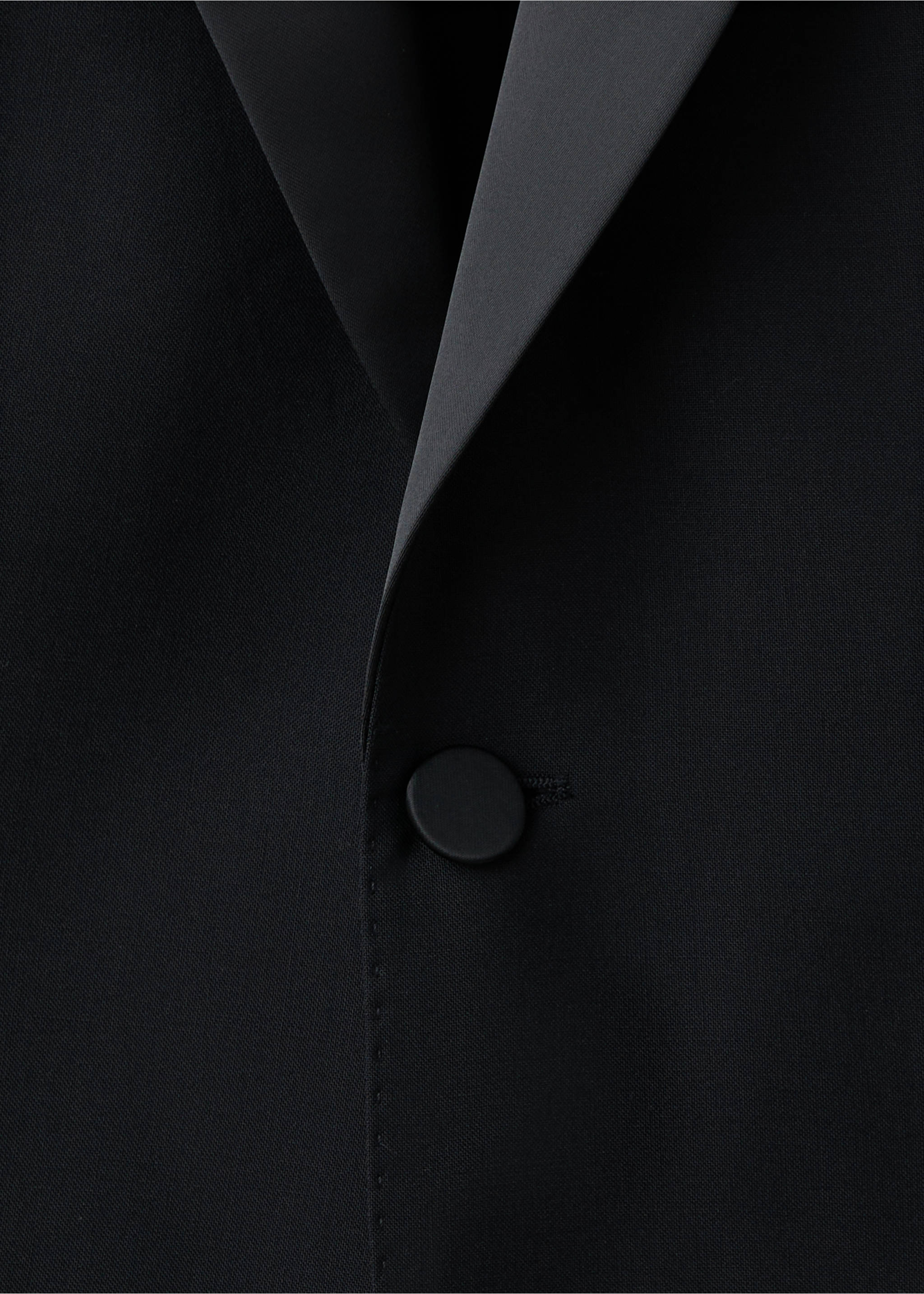 Slim-fit tuxedo jacket - Details of the article 8, Black. Ref: 27058652-00.