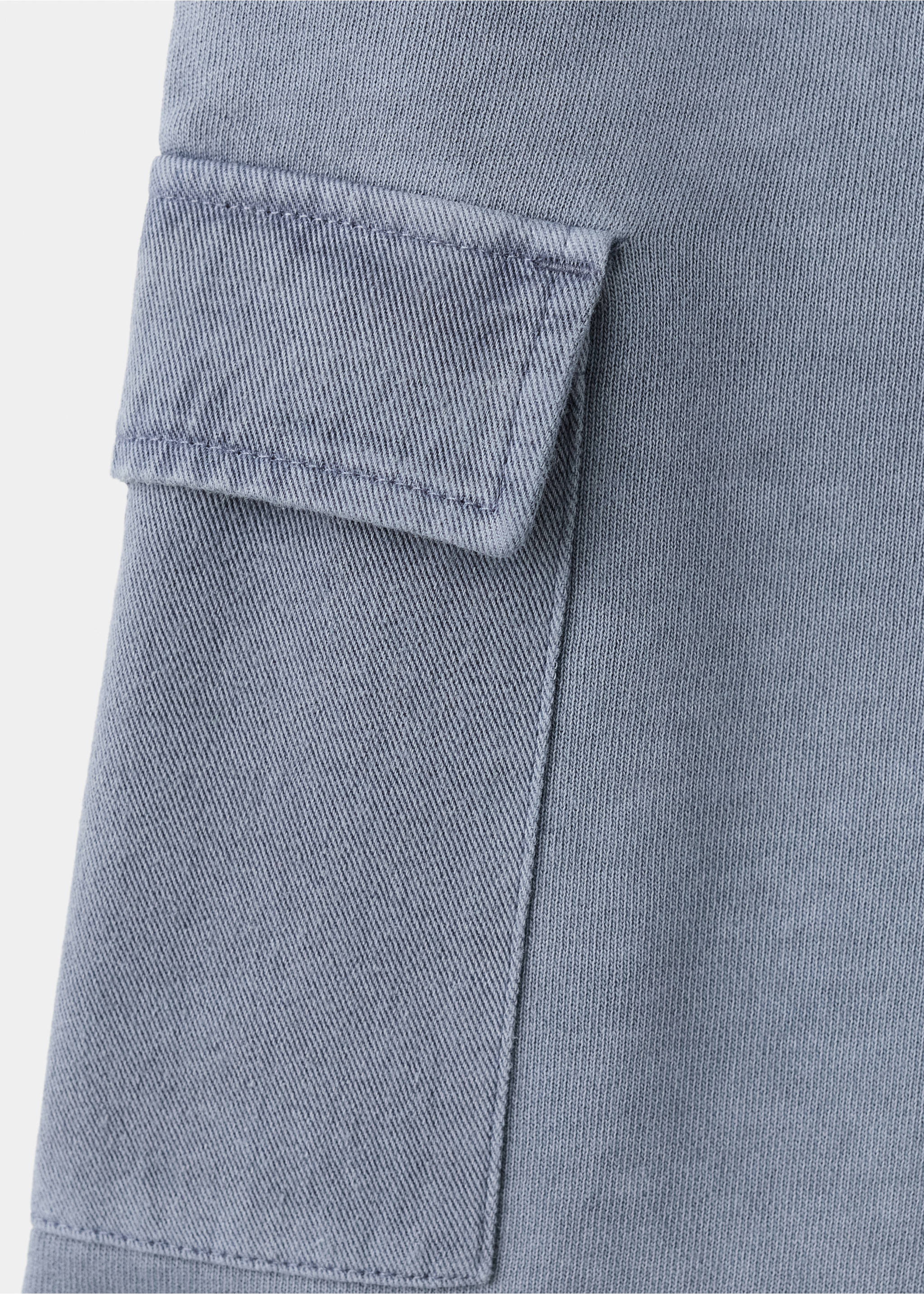 Cargo pockets Bermuda shorts - Details of the article 8, Blue. Ref: 27058660-00.
