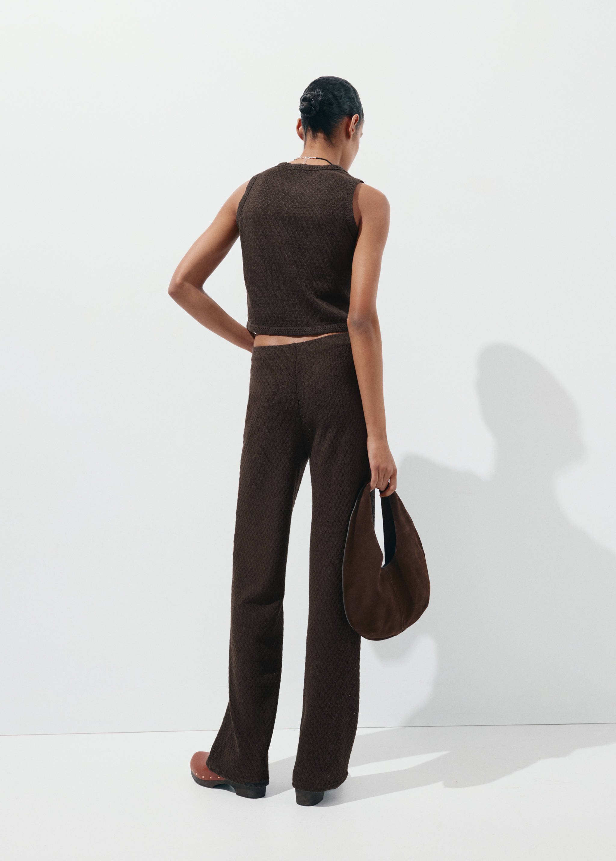 Straight knitted trousers - Reverse of the article