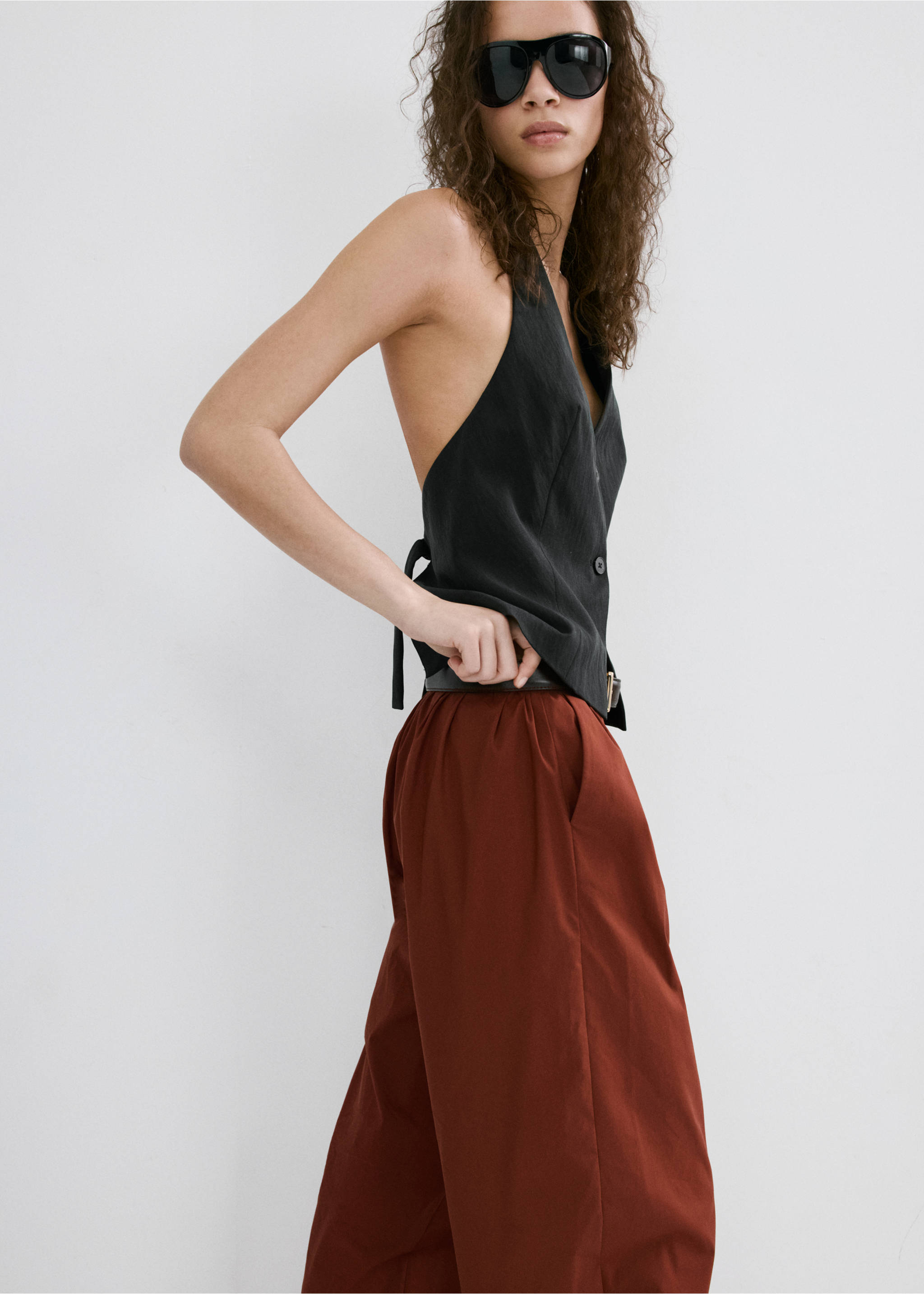 Lyocell suit waistcoat - Medium plane, Black. Ref: 27059061-00.