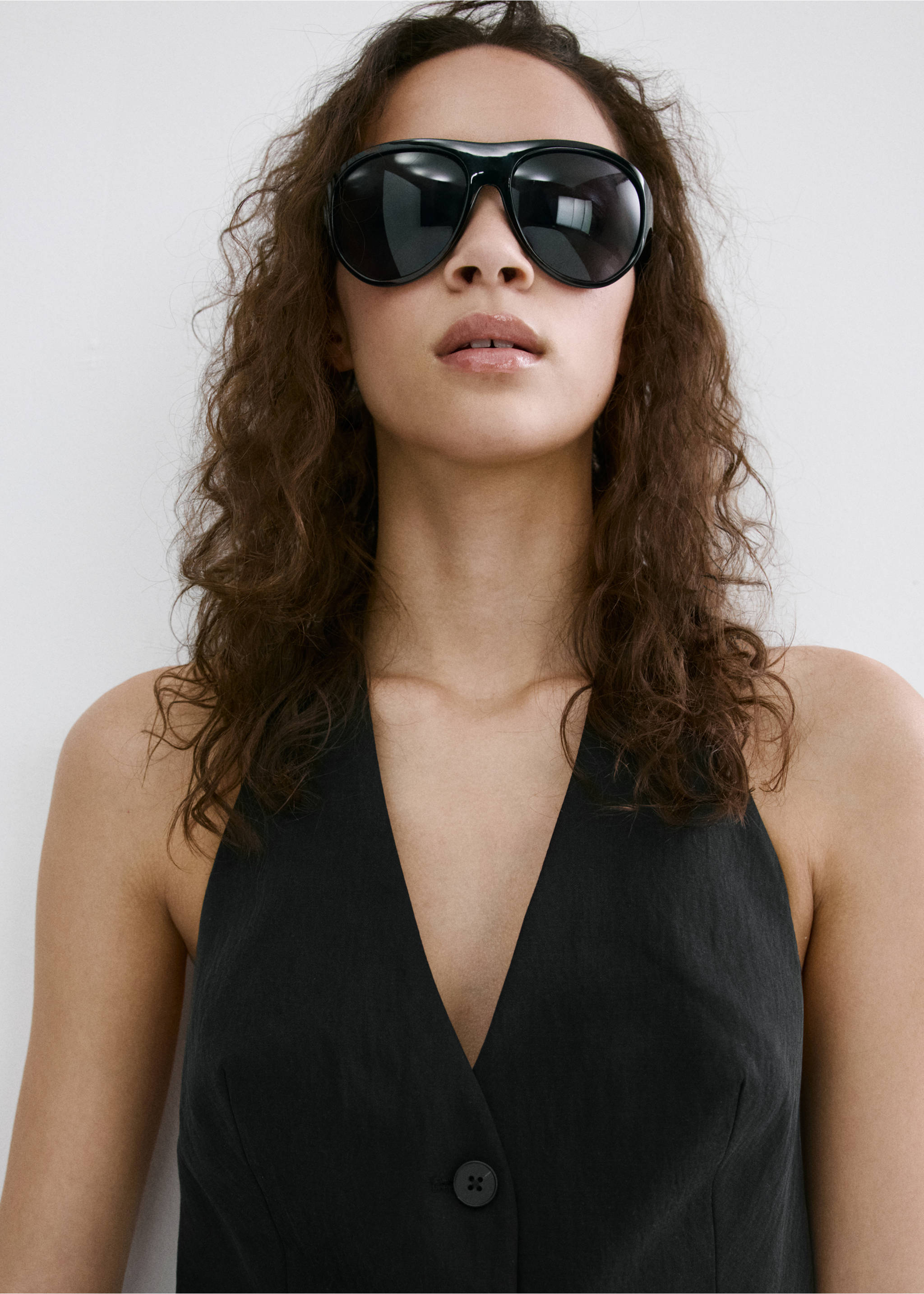 Lyocell suit waistcoat - Details of the article 1, Black. Ref: 27059061-00.