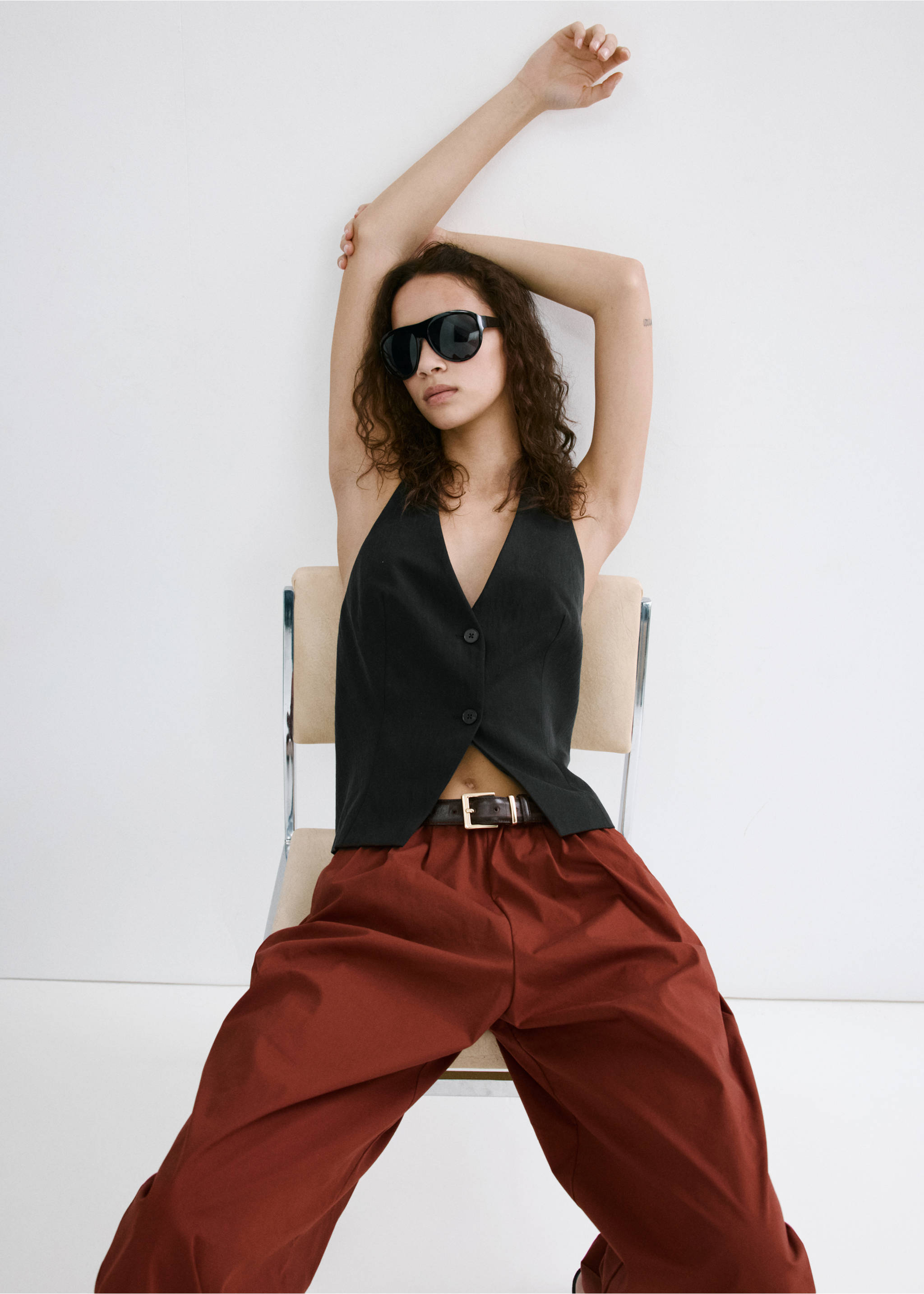 Lyocell suit waistcoat - Details of the article 2, Black. Ref: 27059061-00.