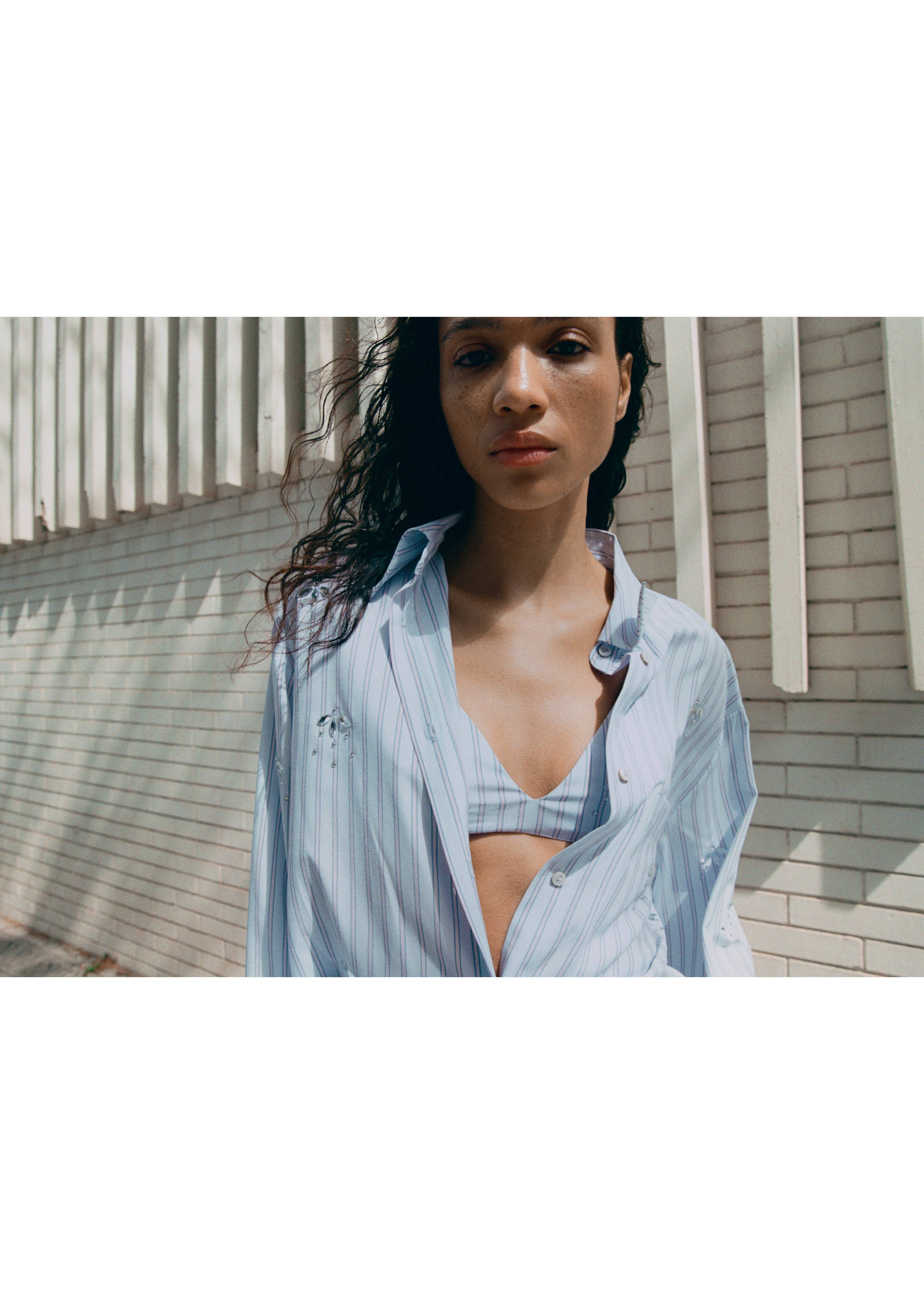 Striped shirt with rhinestone detail - Details of the article 1, Sky Blue. Ref: 27059063-00.