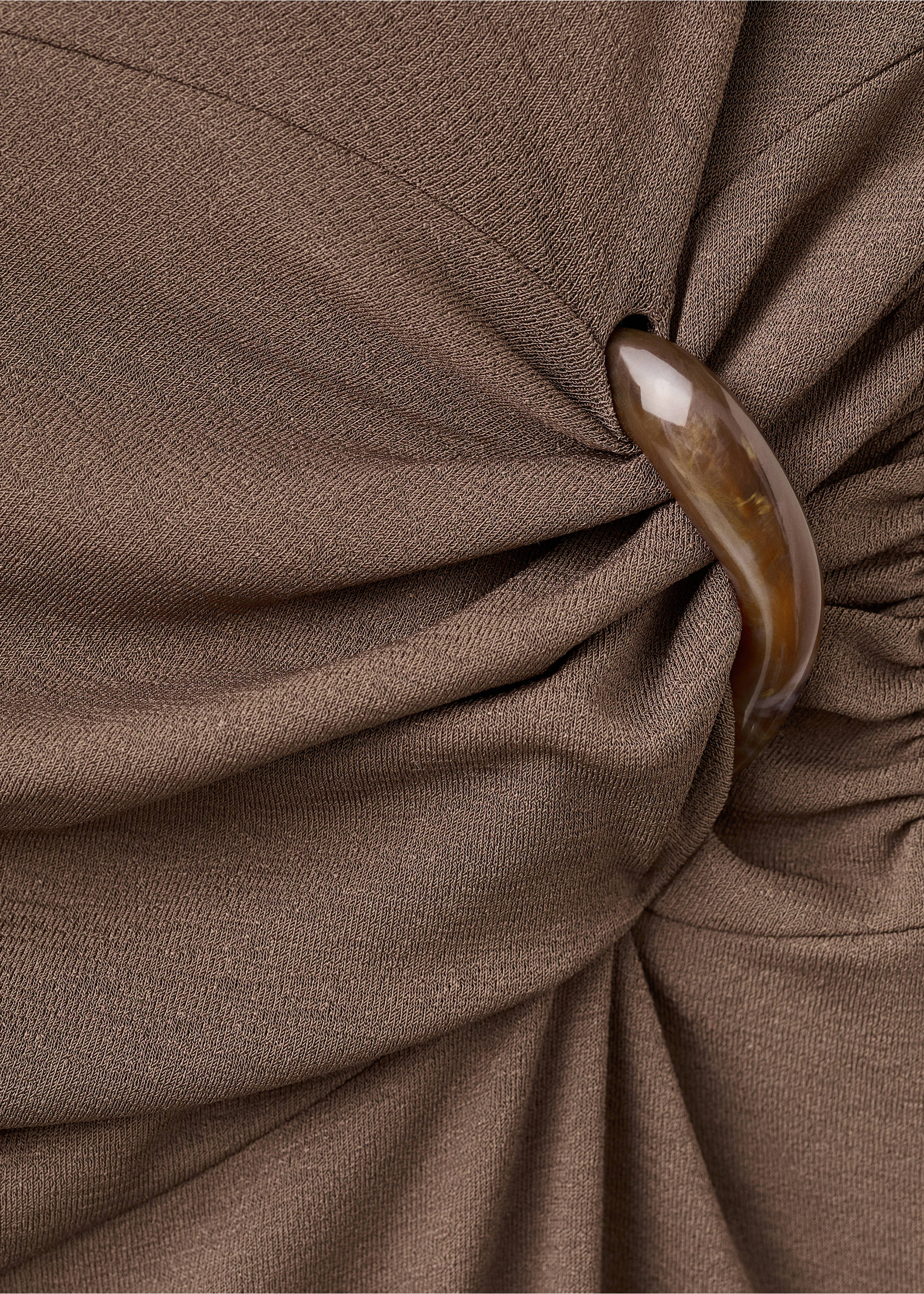 Robe froncée avec col drapé latéral - Détail de l'article 0, Marron. Ref: 27059069-00.