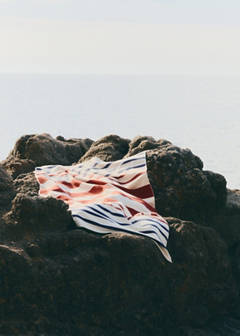 100% cotton striped beach towel — Red 5