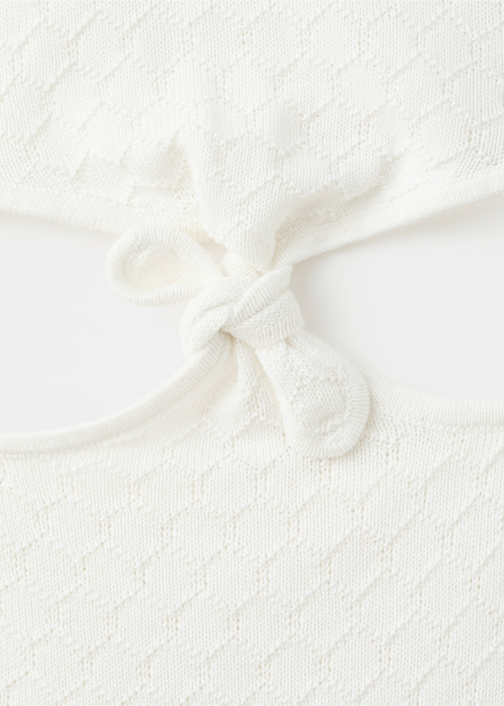 Halter dress with knot detail - Details of the article 8, Off White. Ref: 27059209-00.