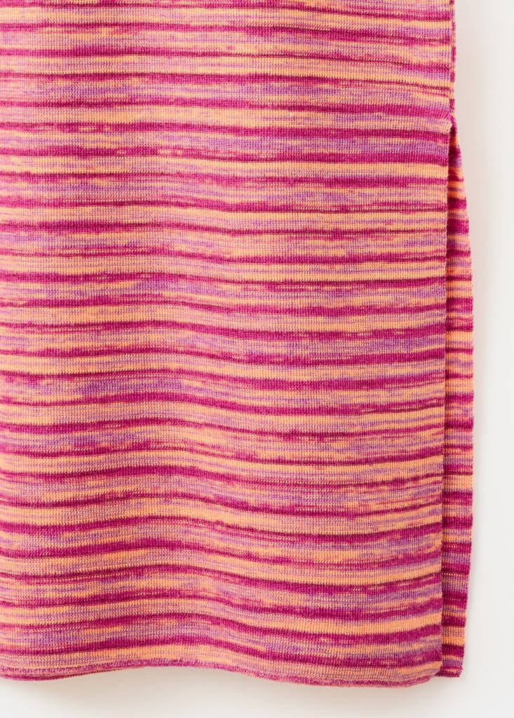 Printed dress with side opening — Pink