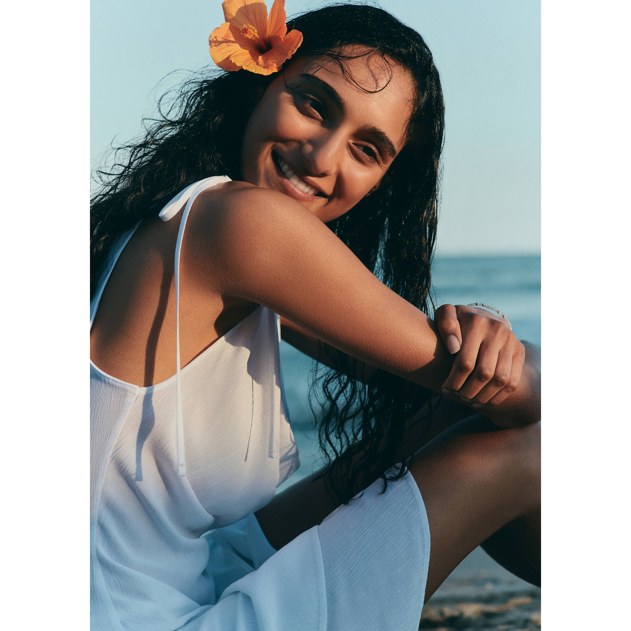 Flowing draped dress - Details of the article 5