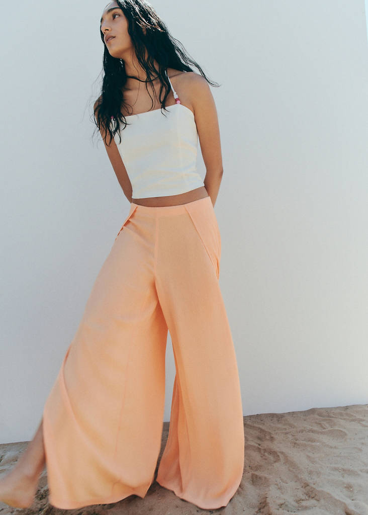 Fluid trousers with side openings — Peach