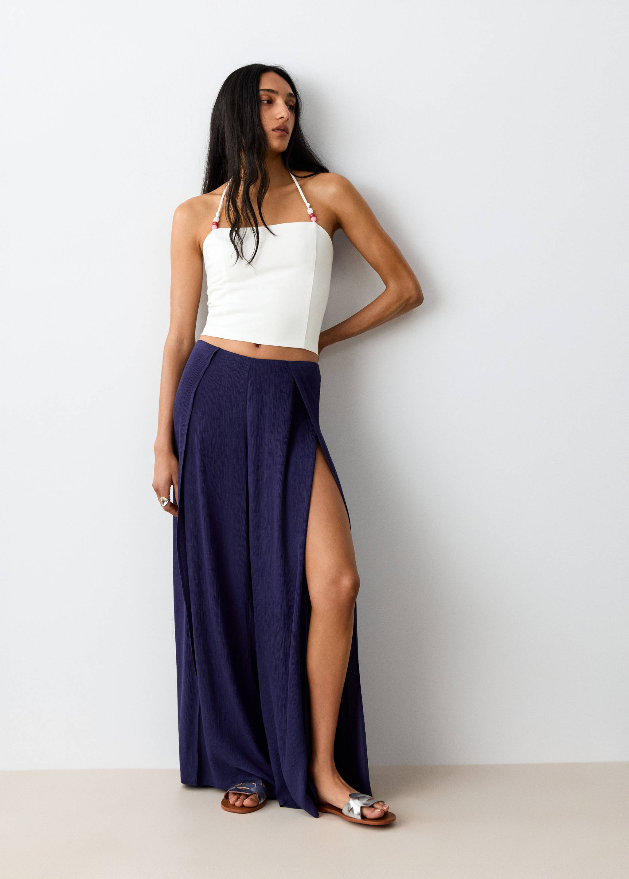 Beaded halter top - General plane