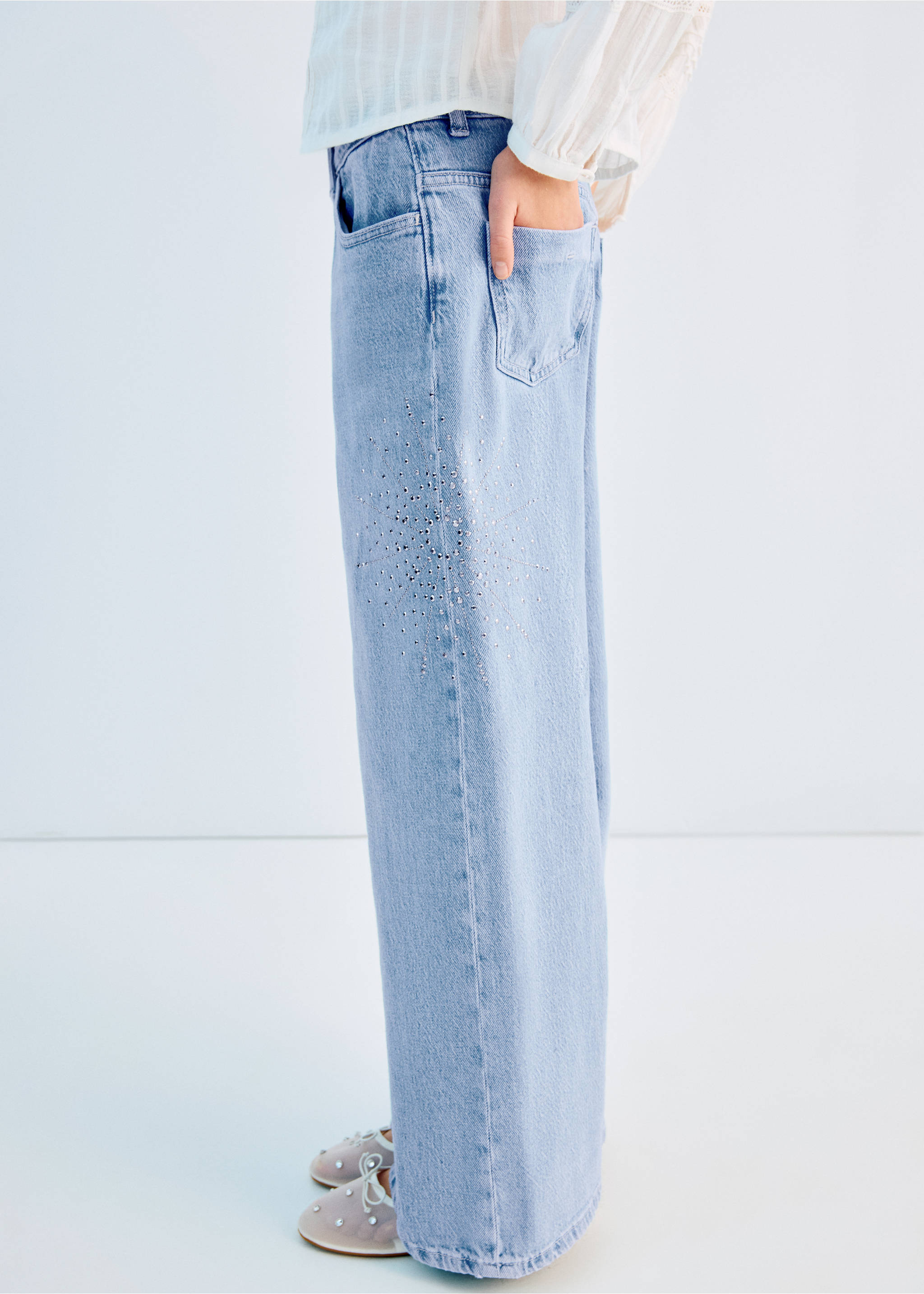 Wide leg jeans with rhinestones - Details of the article 1, Medium Blue. Ref: 27061170-00.