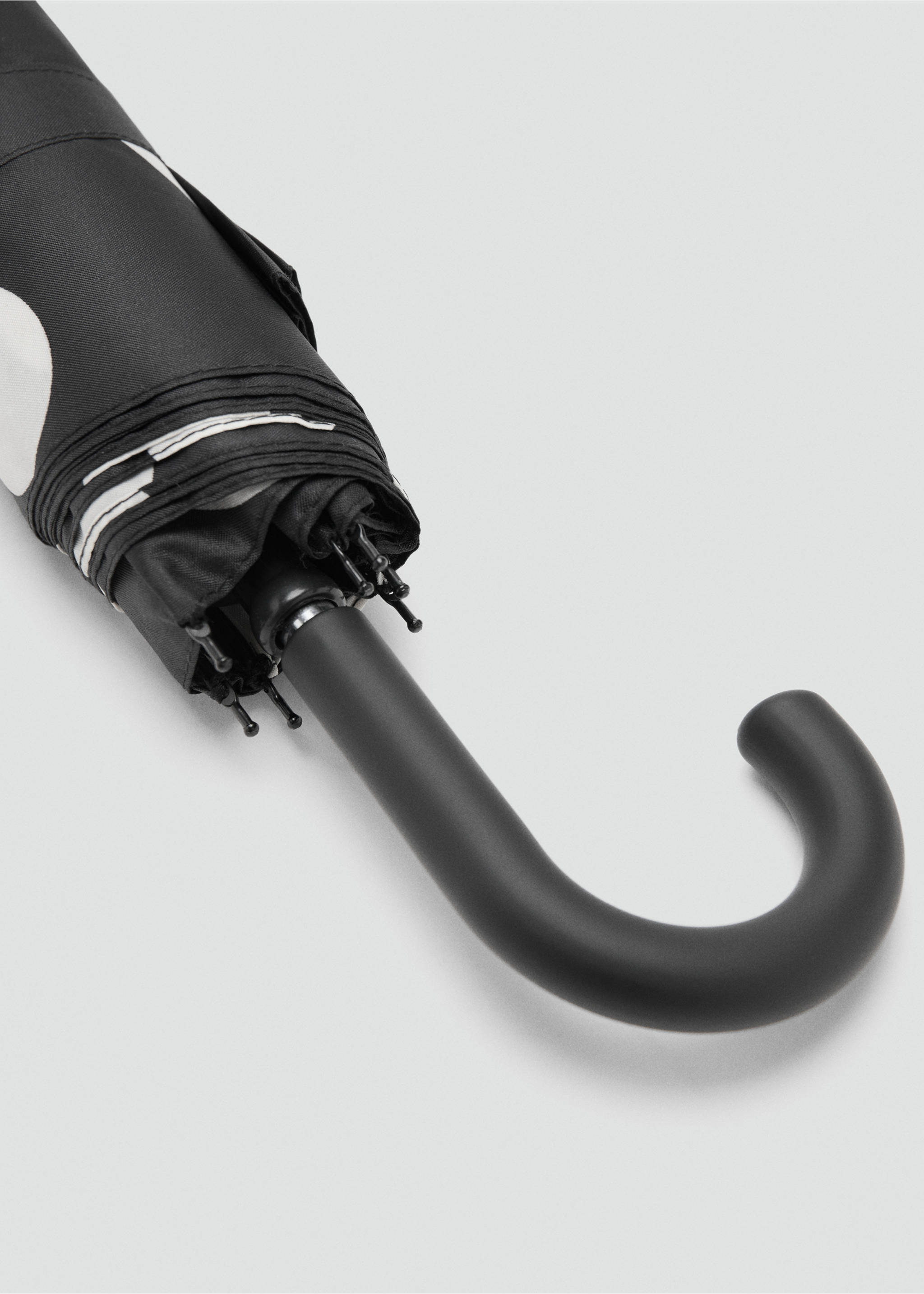 Parapluie imprimé pois - Plan moyen, Noir. Ref: 27061177-00.