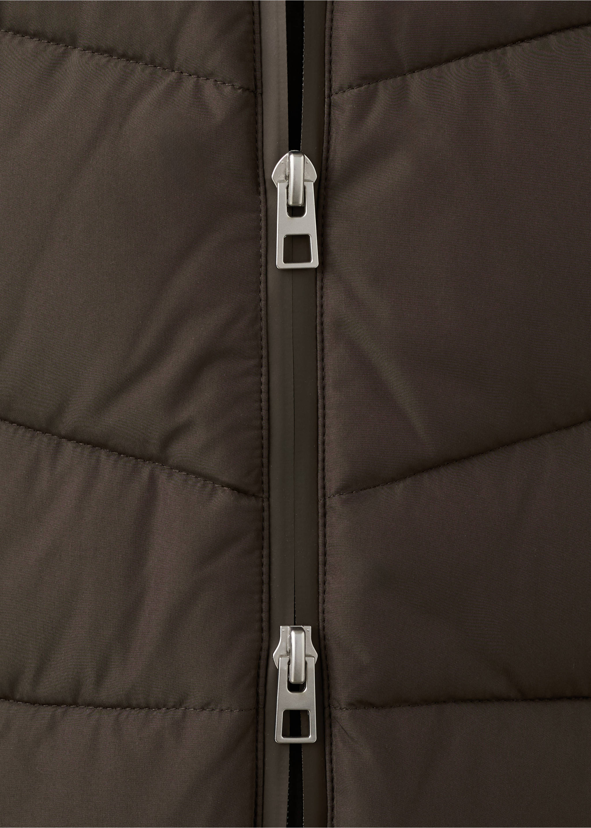 Anorak matelassé à capuche - Détail de l'article 8, Marron. Ref: 27061185-00.