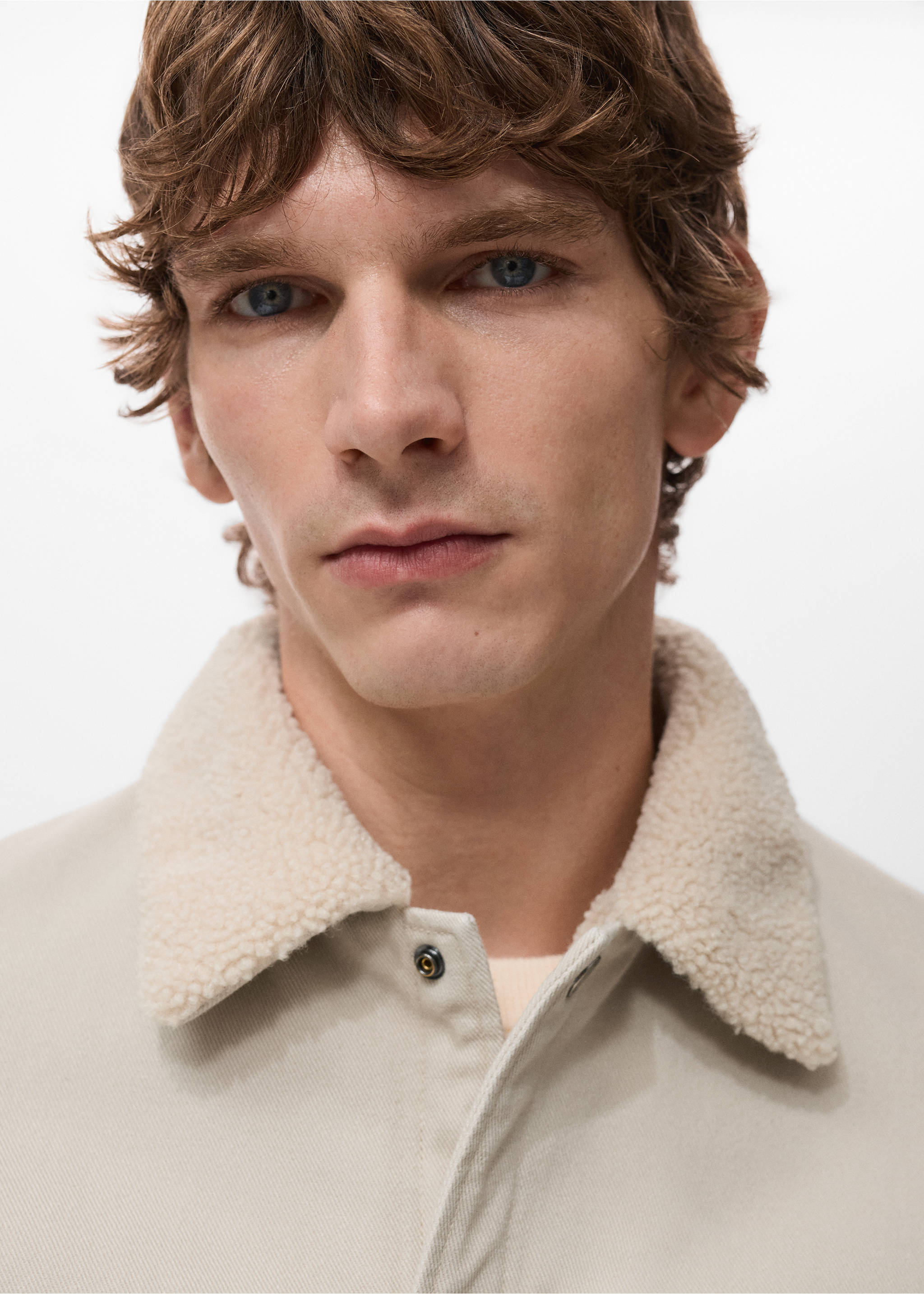 Джинсовая куртка с подкладкой из искусственной овчины - Деталь изделия 1, Песочный. Ref: 27061189-00.