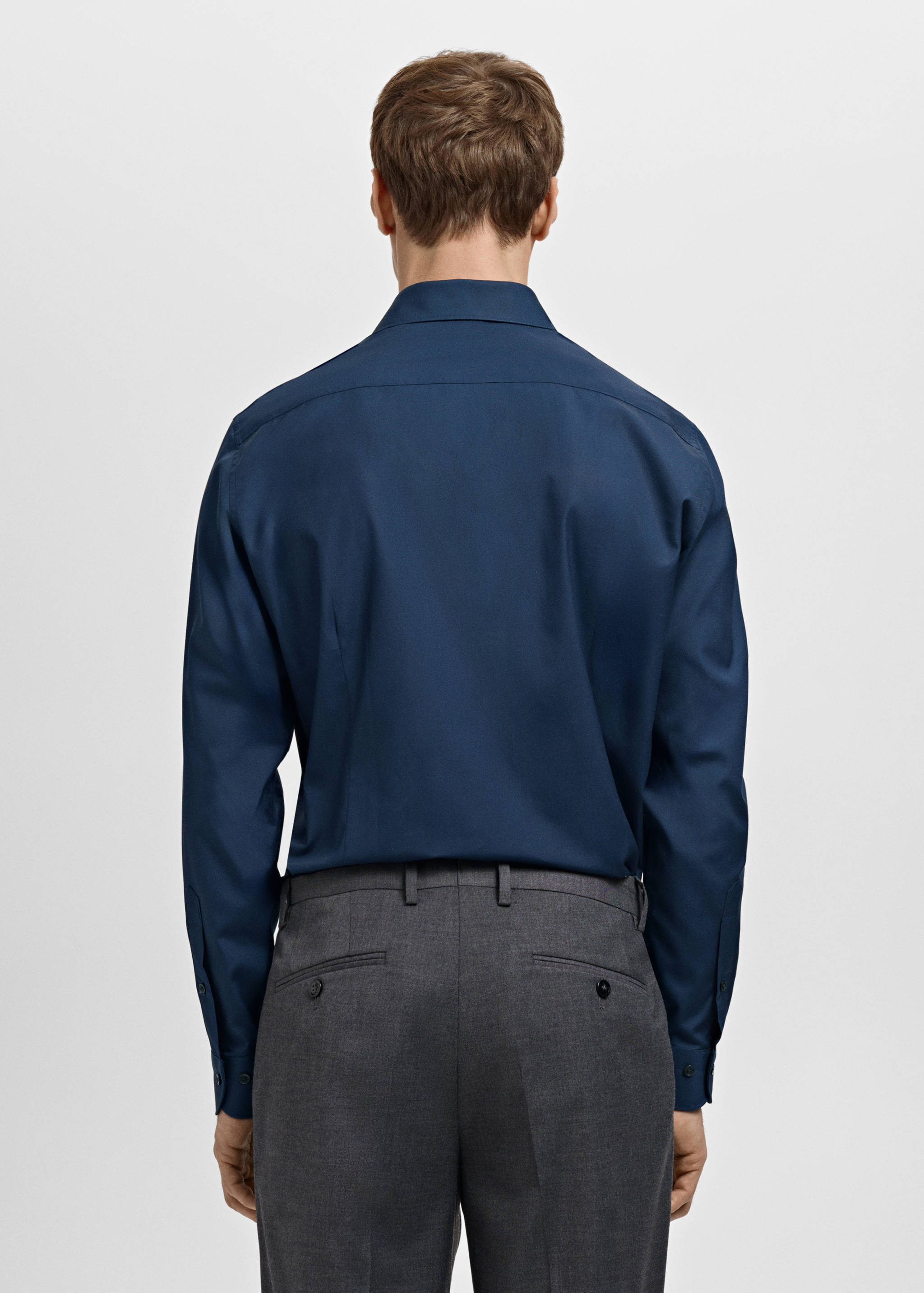 Костюмная рубашка slim fit поплин из хлопка - Обратная сторона изделия