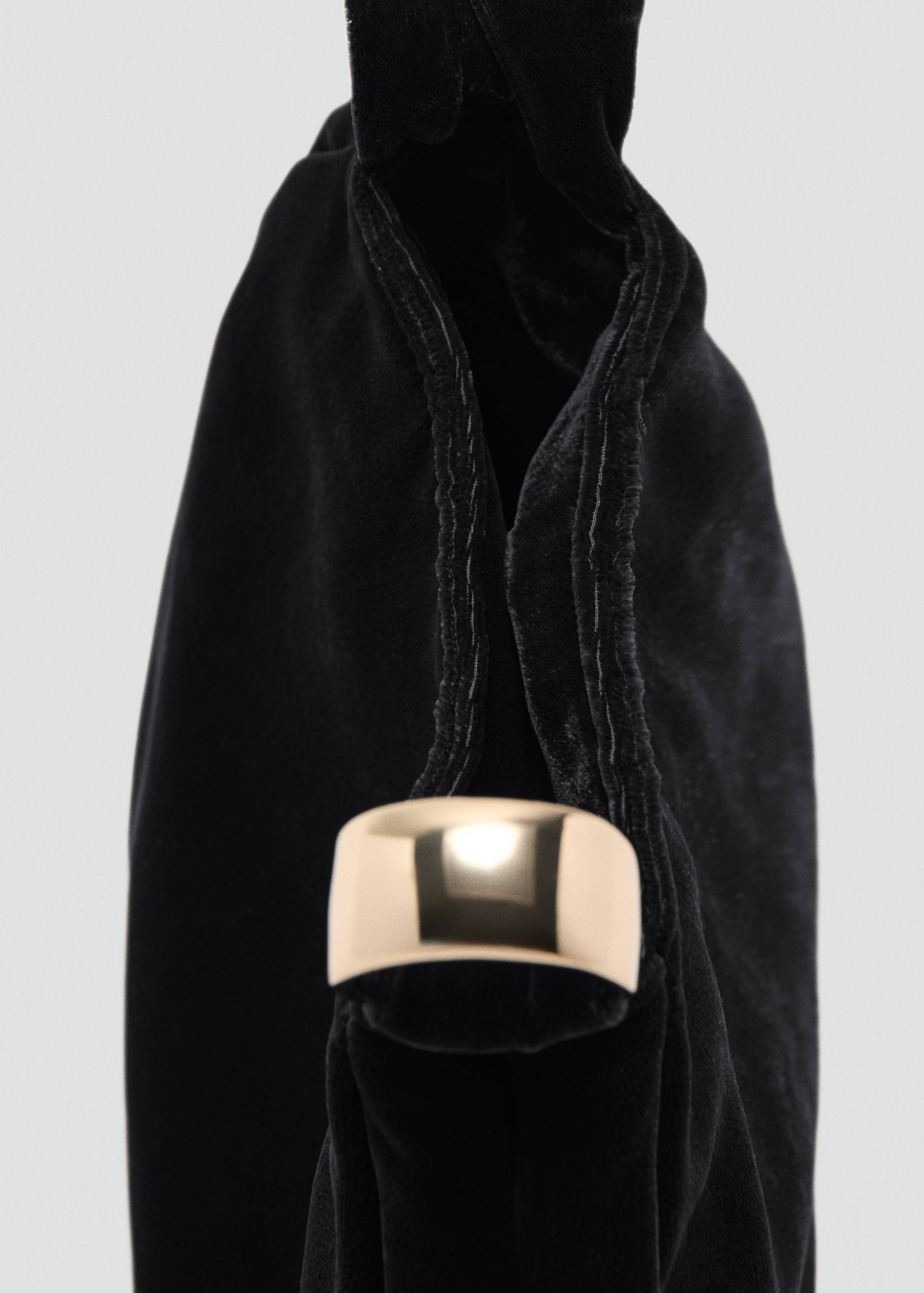 Velvet handbag with metallic detail - Details of the article 1