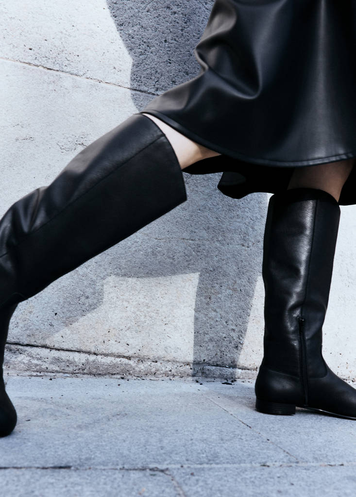 Zipper leather boots — Black
