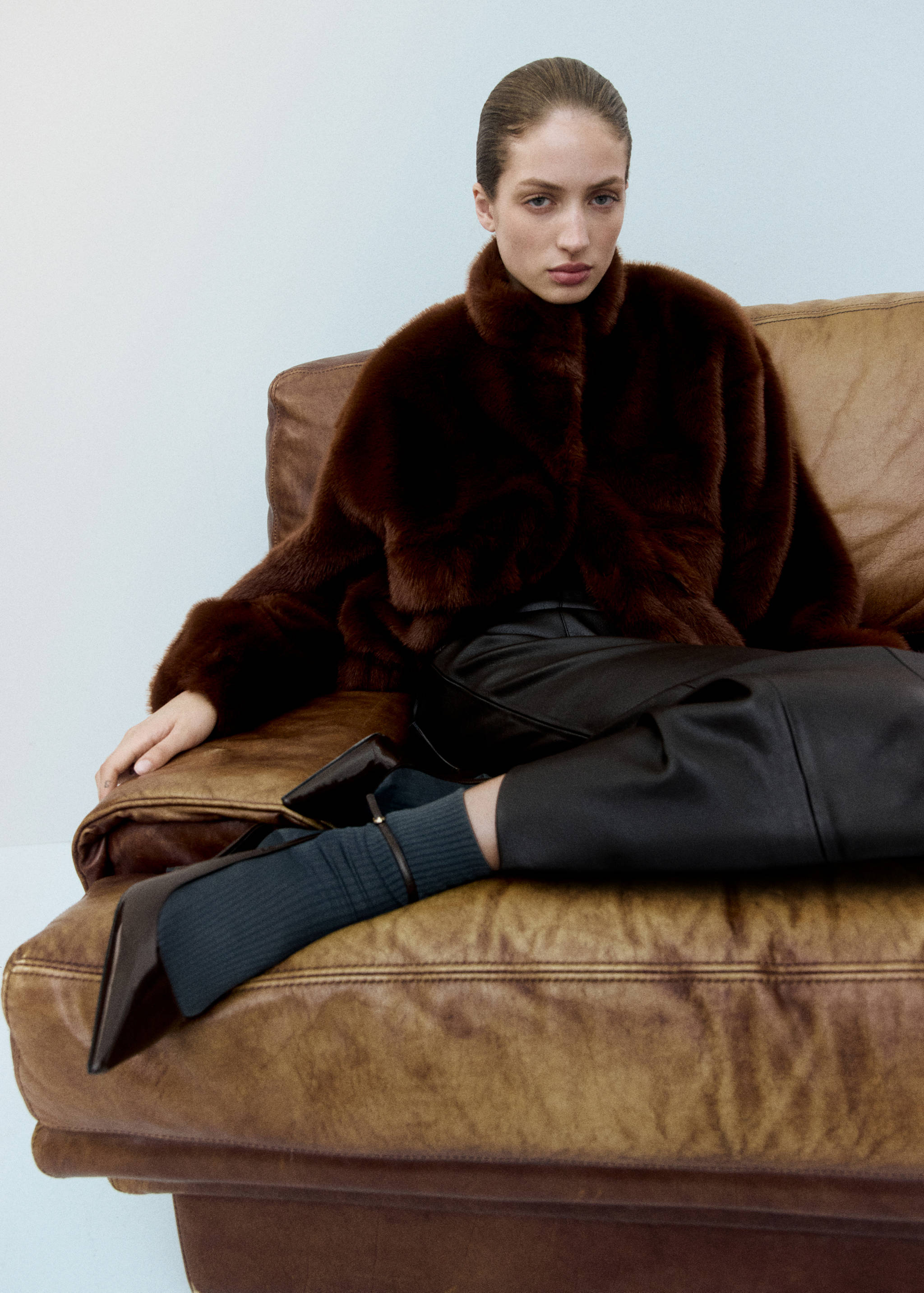 Ankle-cuff heel shoes - Medium plane