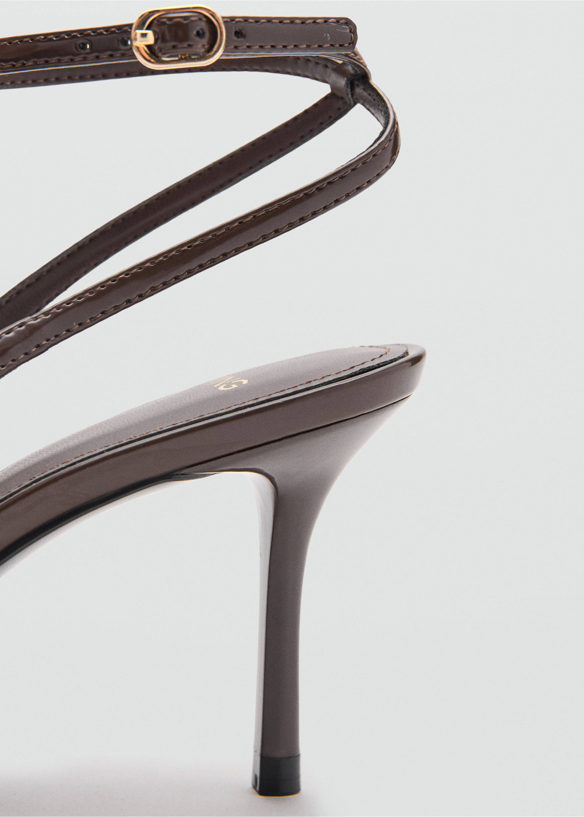 Ankle-cuff heel shoes - Details of the article 1, Chocolate. Ref: 27061218-00.
