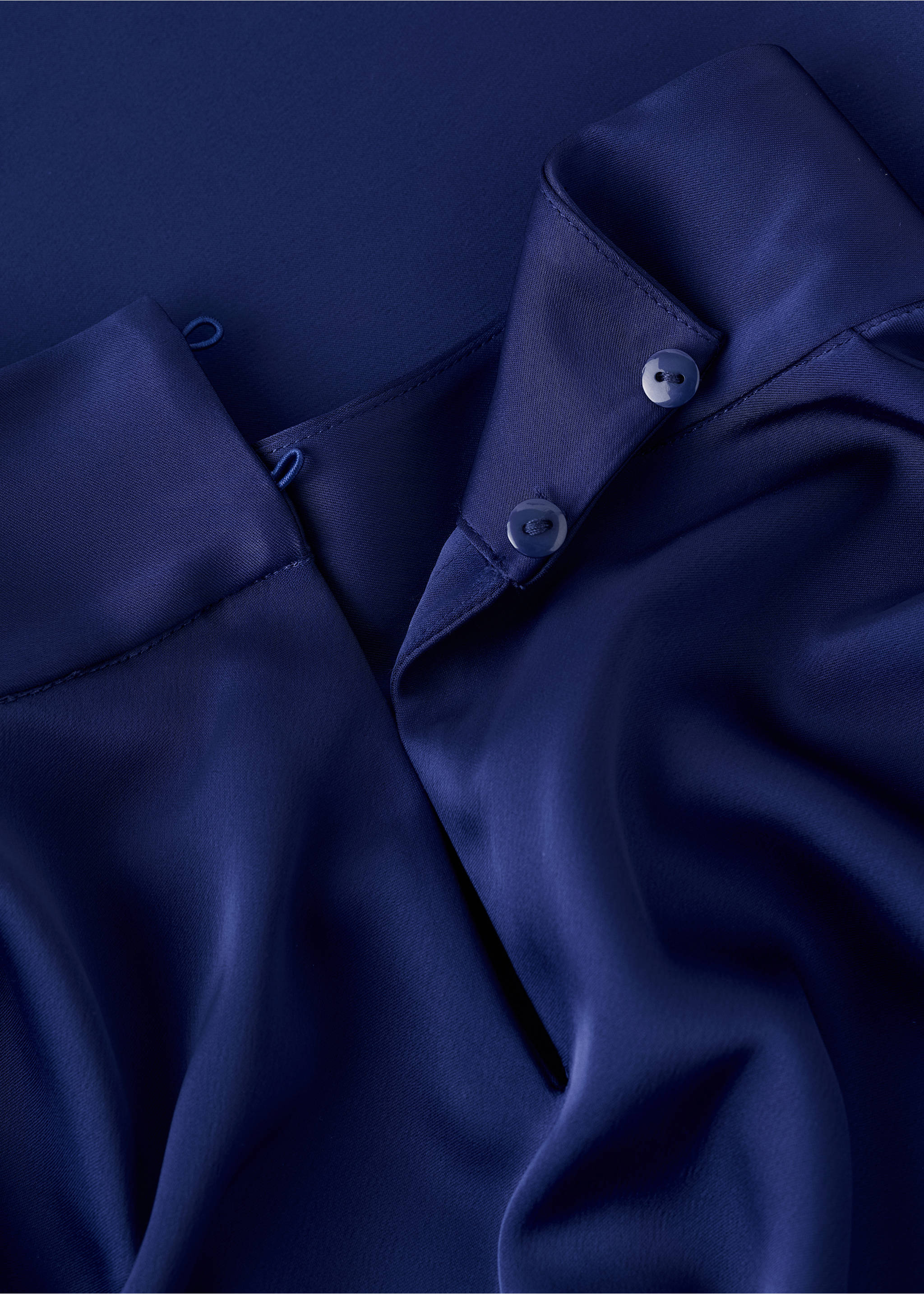 Satin dress with pleat detail - Details of the article 8, Indigo Blue. Ref: 27061238-02.