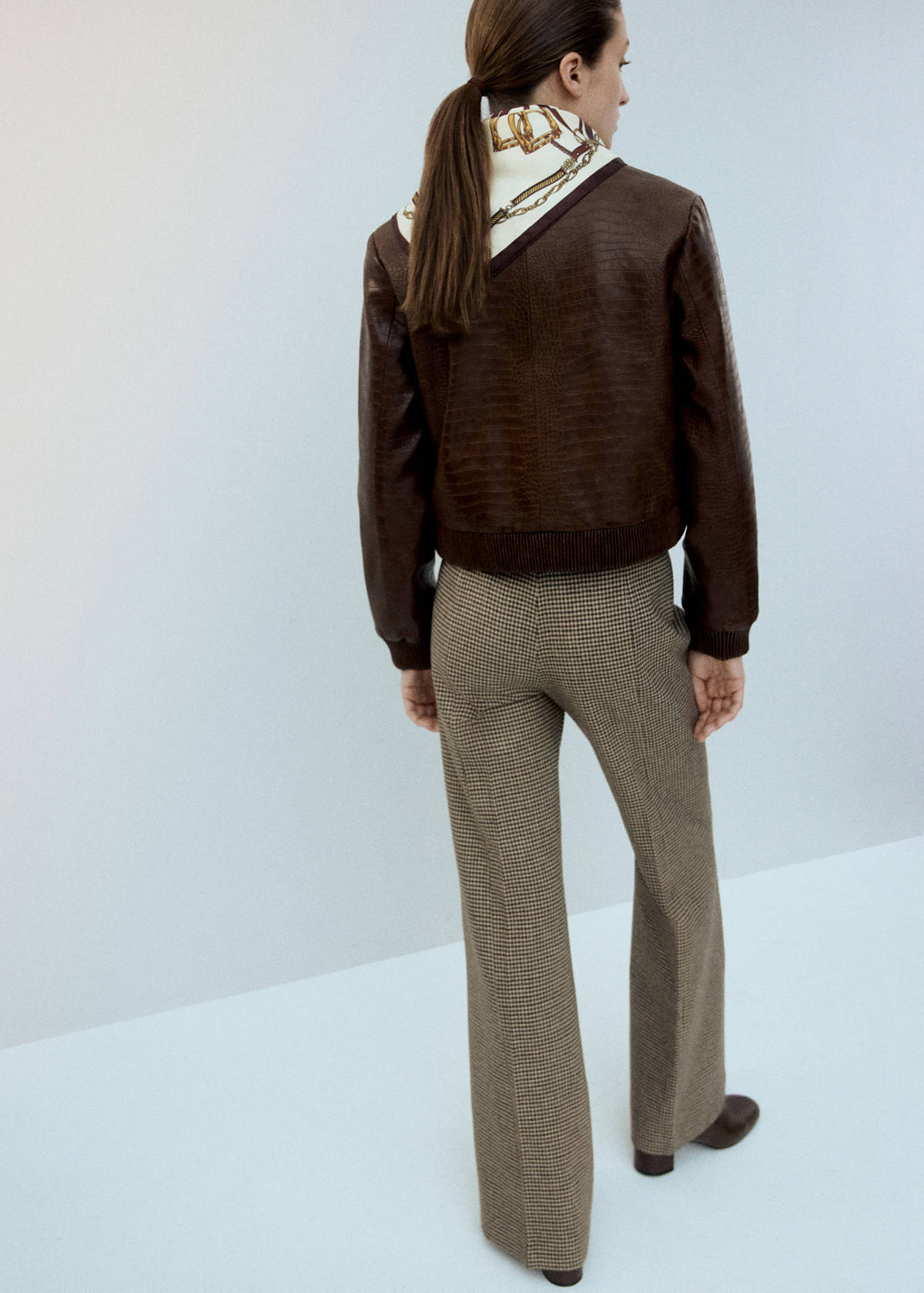 Croc-effect bomber jacket — Brown