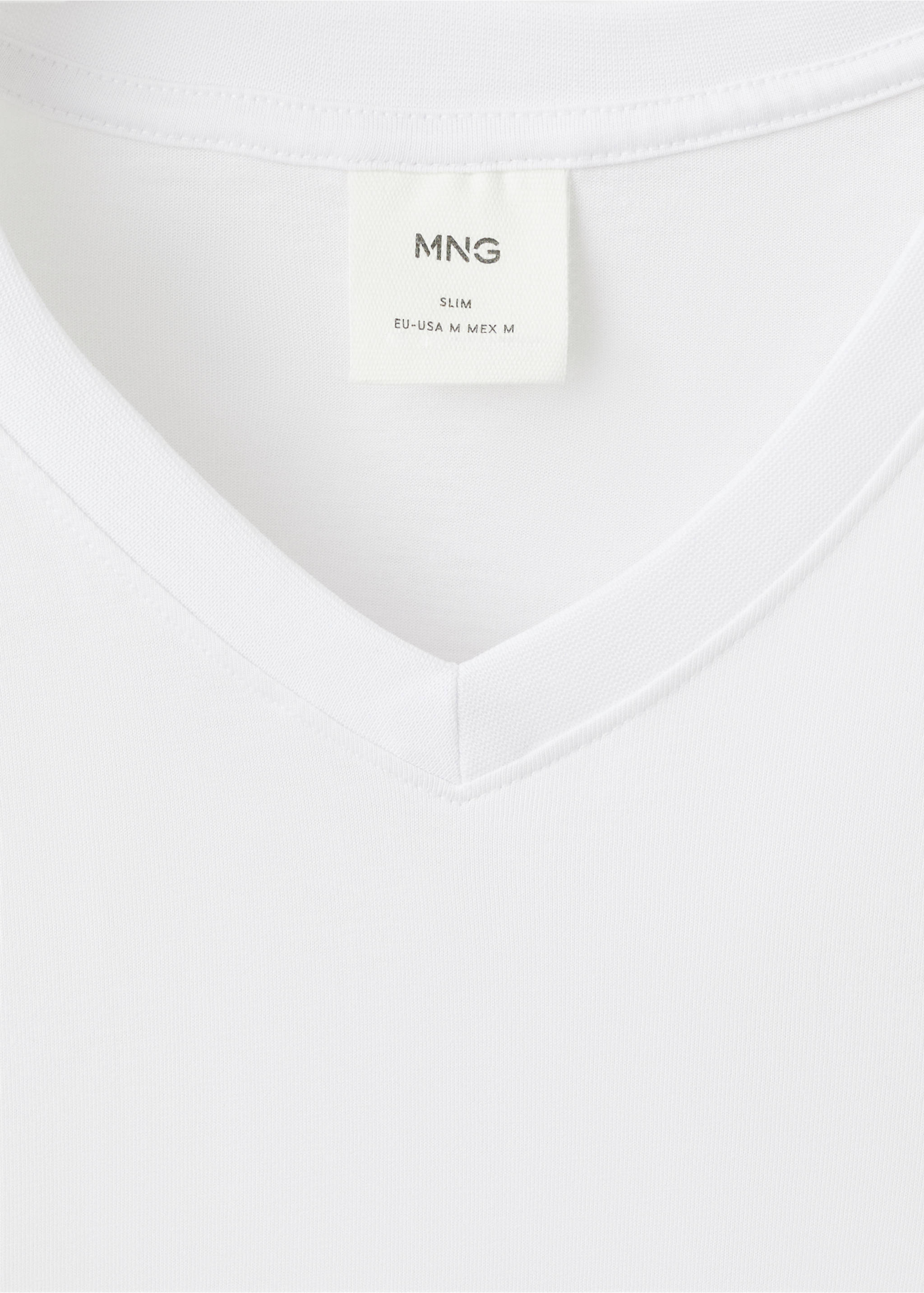 100% cotton slim-fit V-neck t-shirt - Details of the article 8, White. Ref: 27061261-00.
