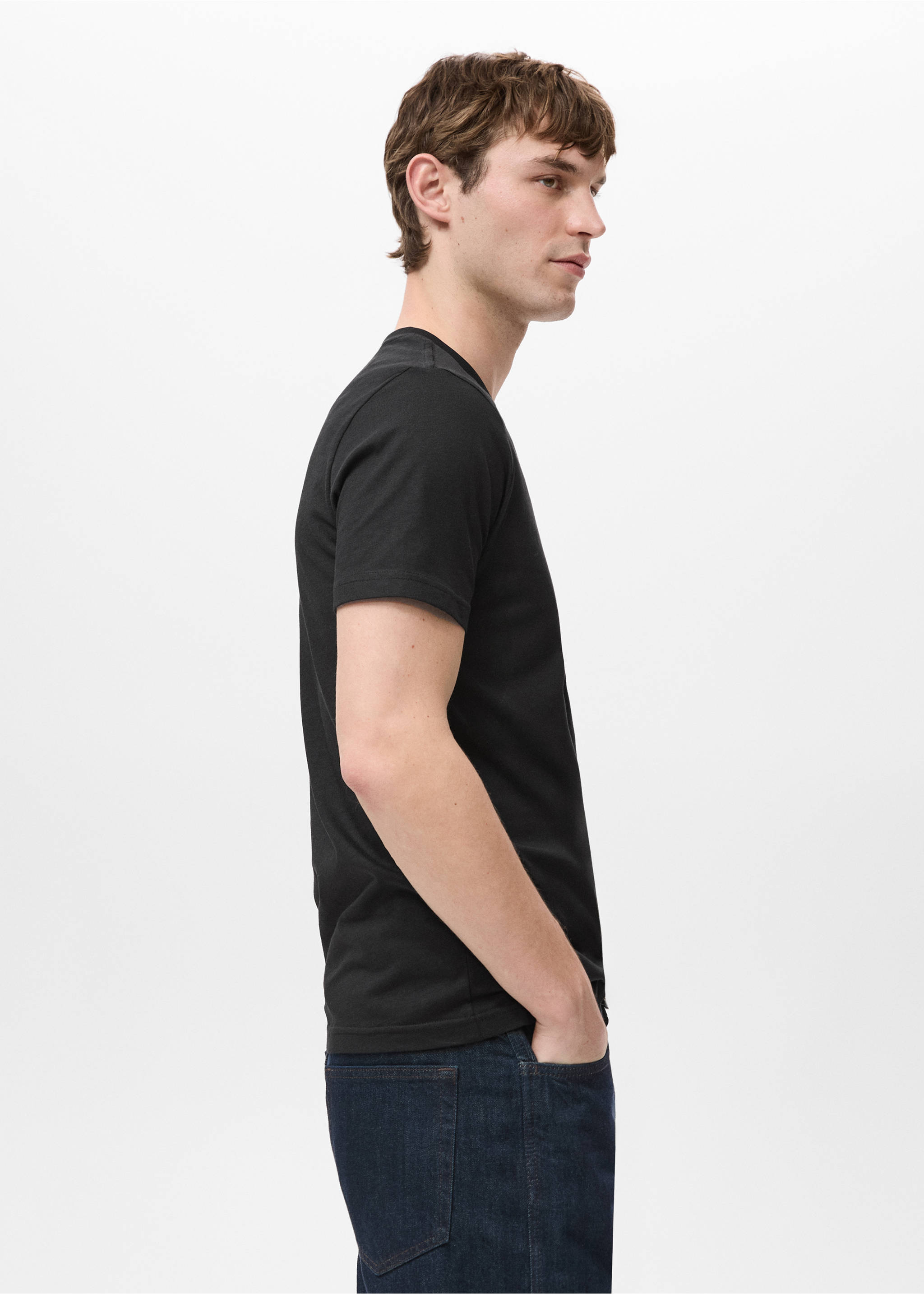 100% cotton slim-fit V-neck t-shirt - Details of the article 2, Black. Ref: 27061261-00.