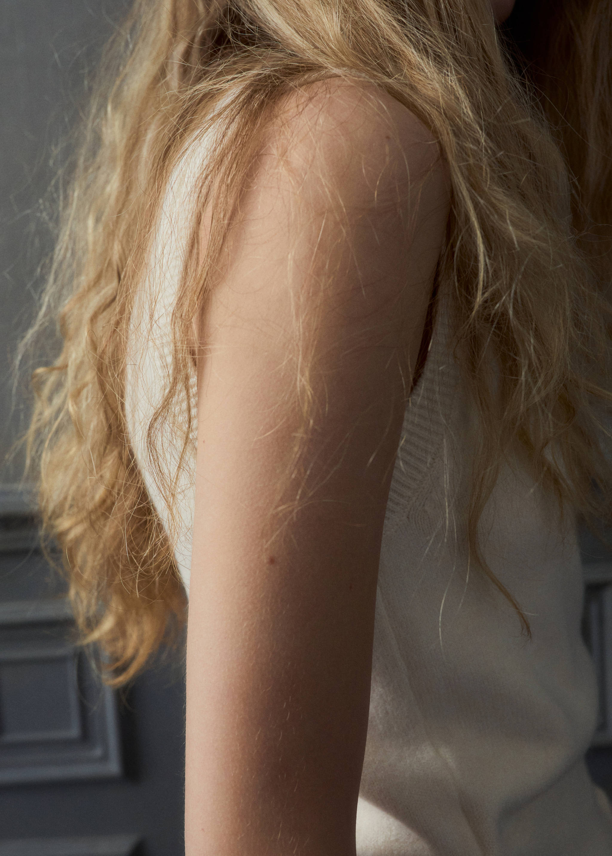 Turtleneck knit top - Reverse of the article