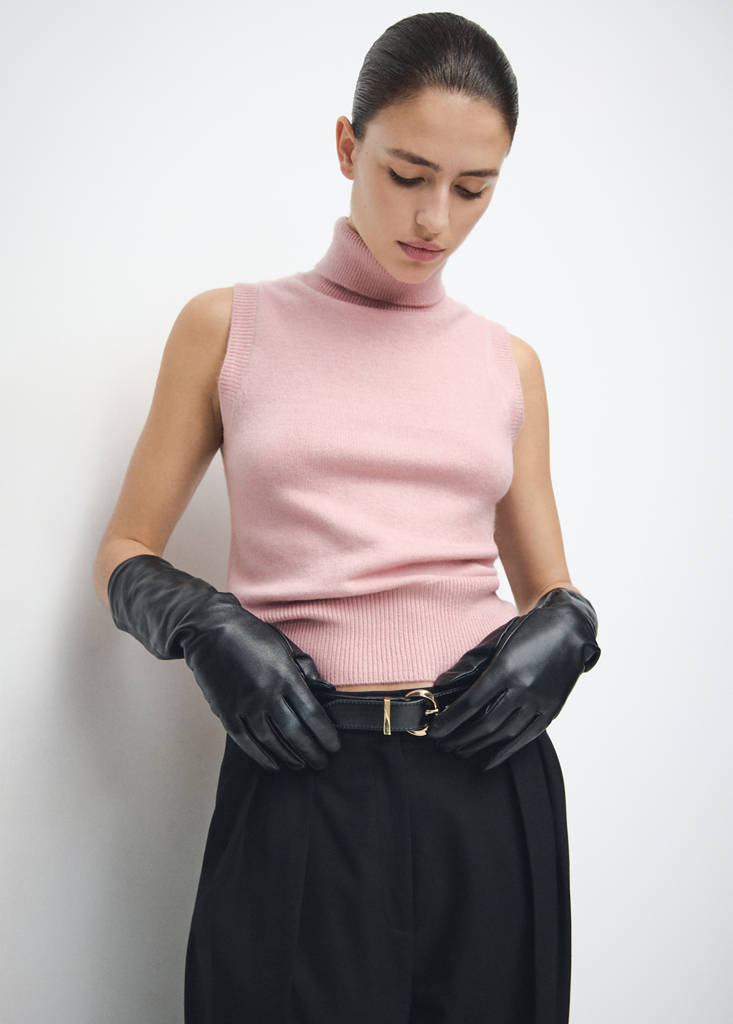 Turtleneck knit top — Pale Pink