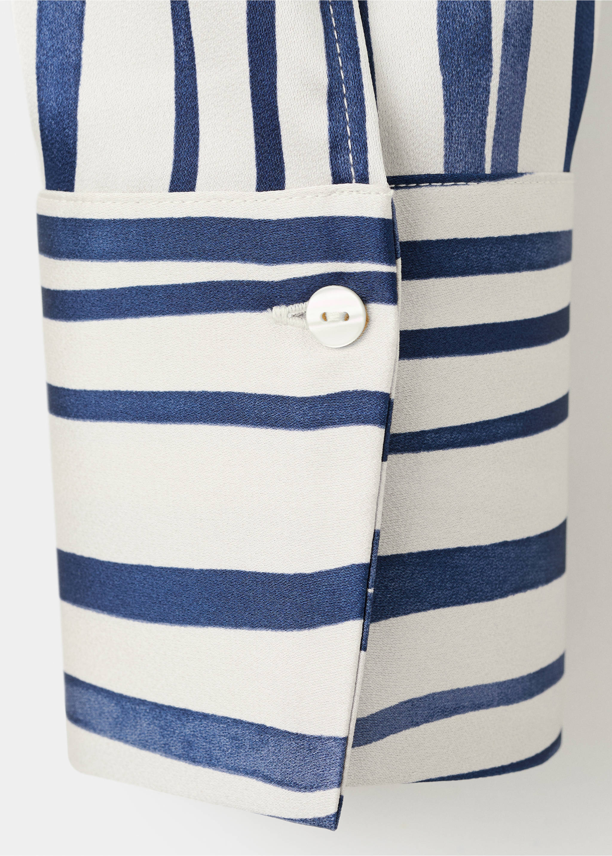 Camisa fluida estampada - Detalle del artículo 0, Azul marino. Ref: 27061277-00.