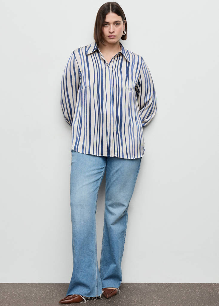 Flowy printed shirt — Navy