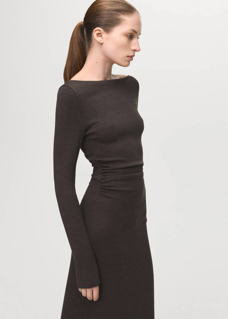 Fitted sweater dress — Brown