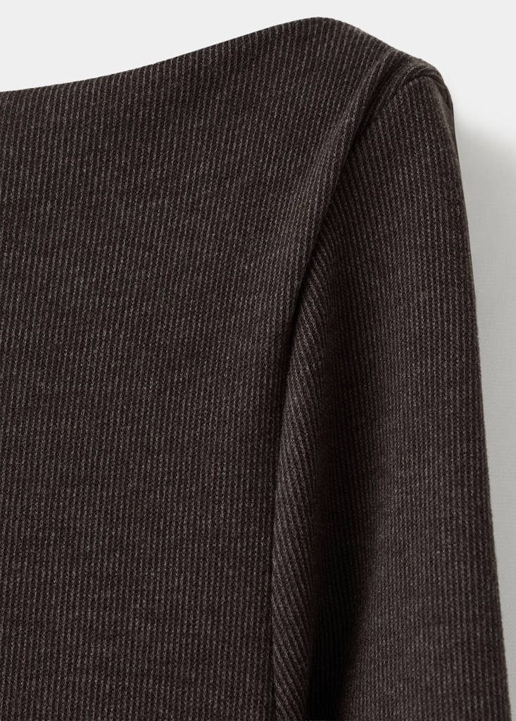 Fitted sweater dress — Brown