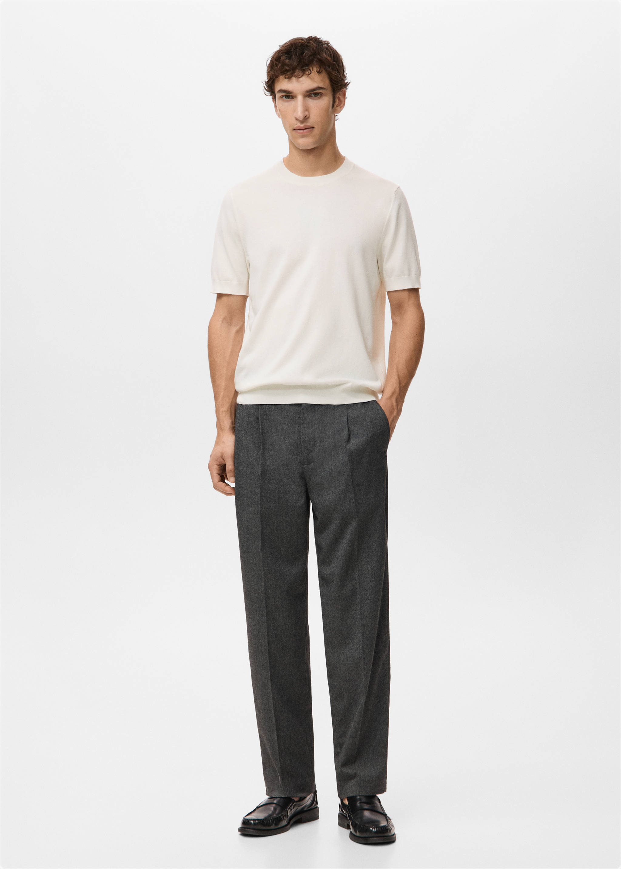 Футболка из тонкого трикотажа из 100% хлопка - Общий план