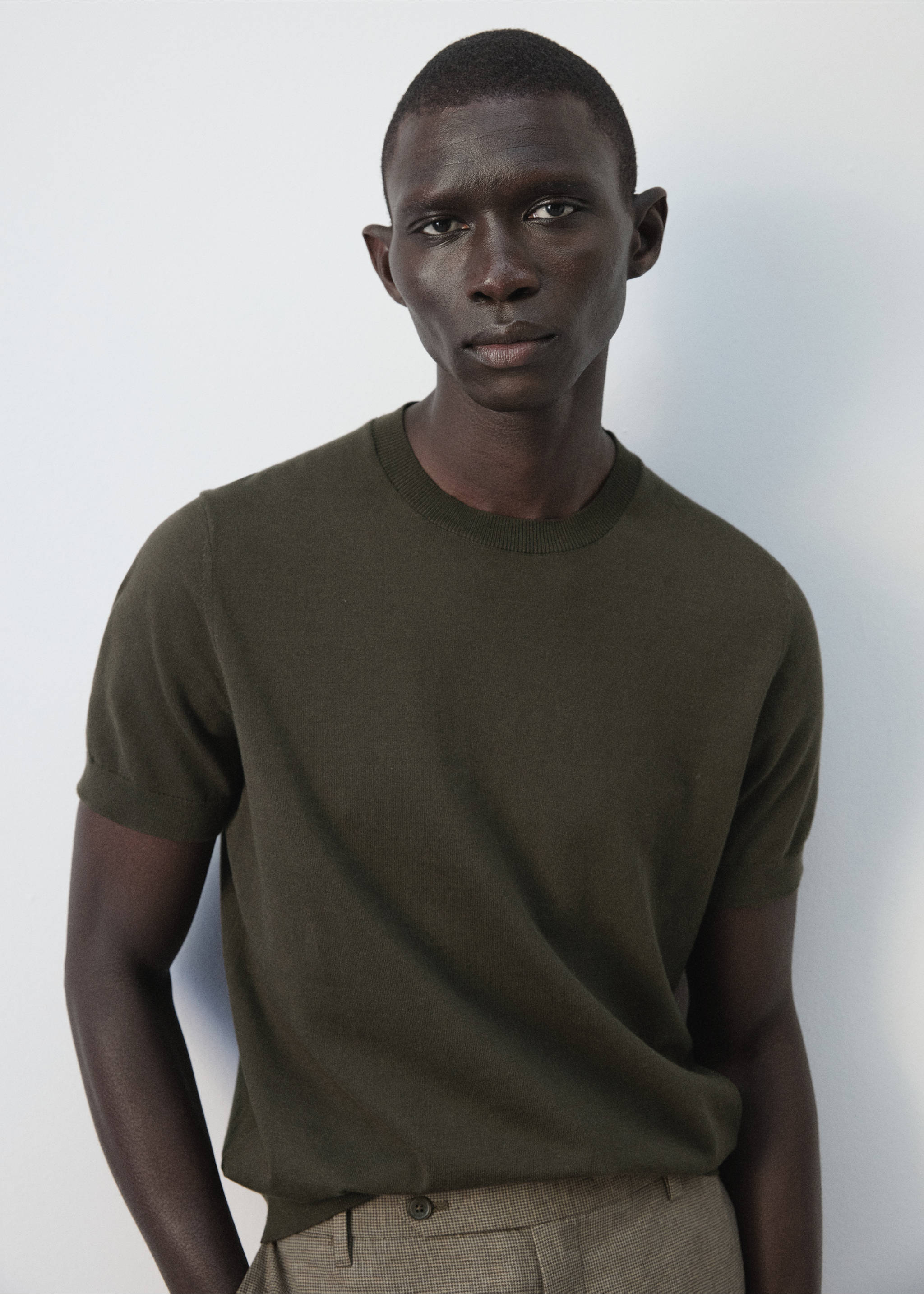 Fine jersey 100% cotton T-shirt - Details of the article 1, Chocolate. Ref: 27061281-00.