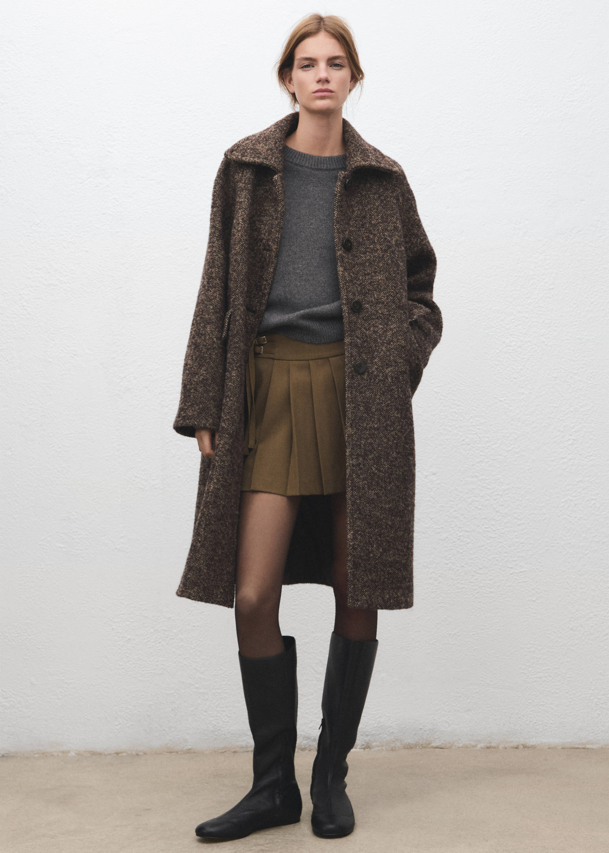 Falda corta tablas hebillas - Plano general