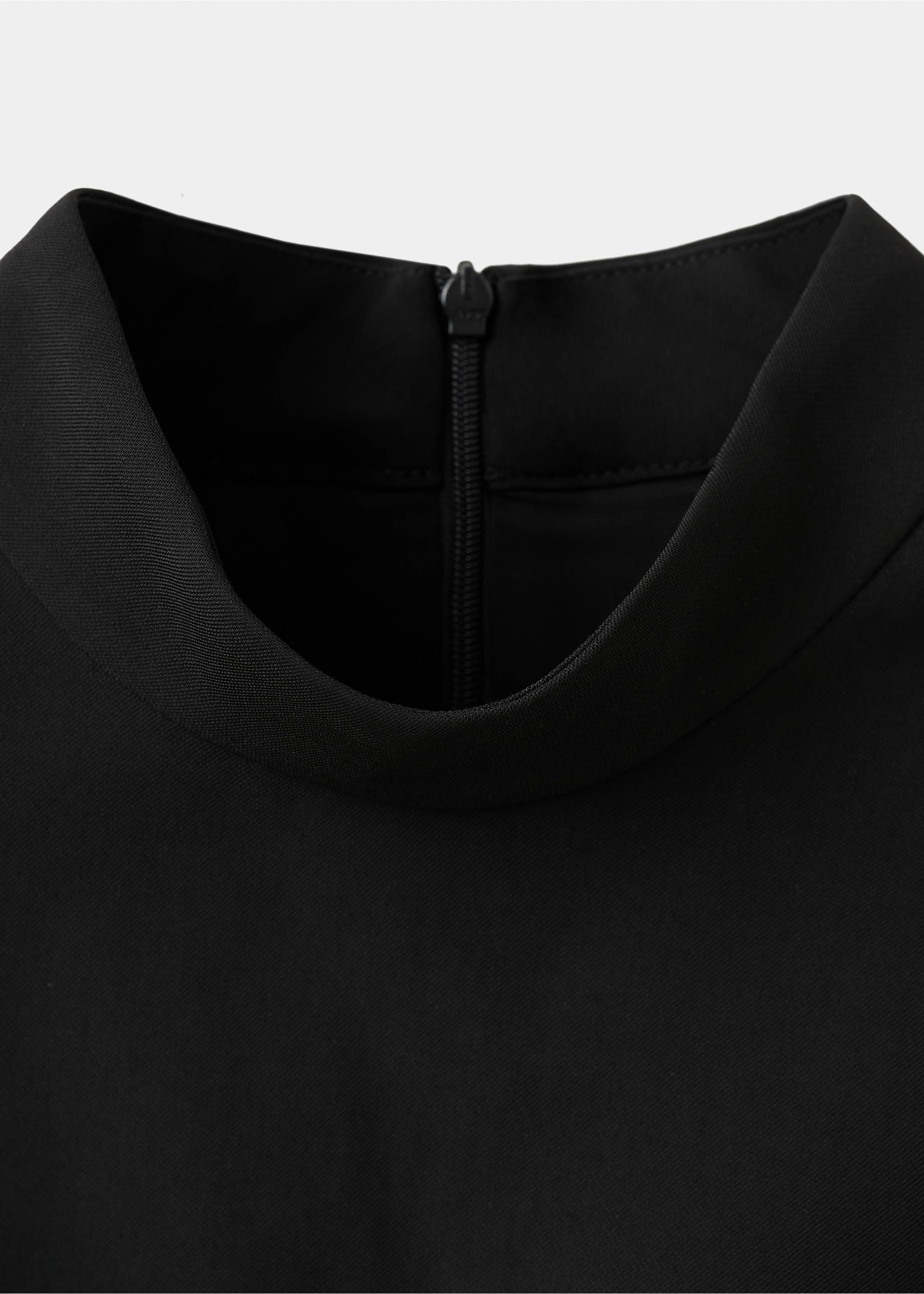 Vestit cut out adorn metàl·lic - Detall de l'article 0, Negre. Ref: 27061284-00.