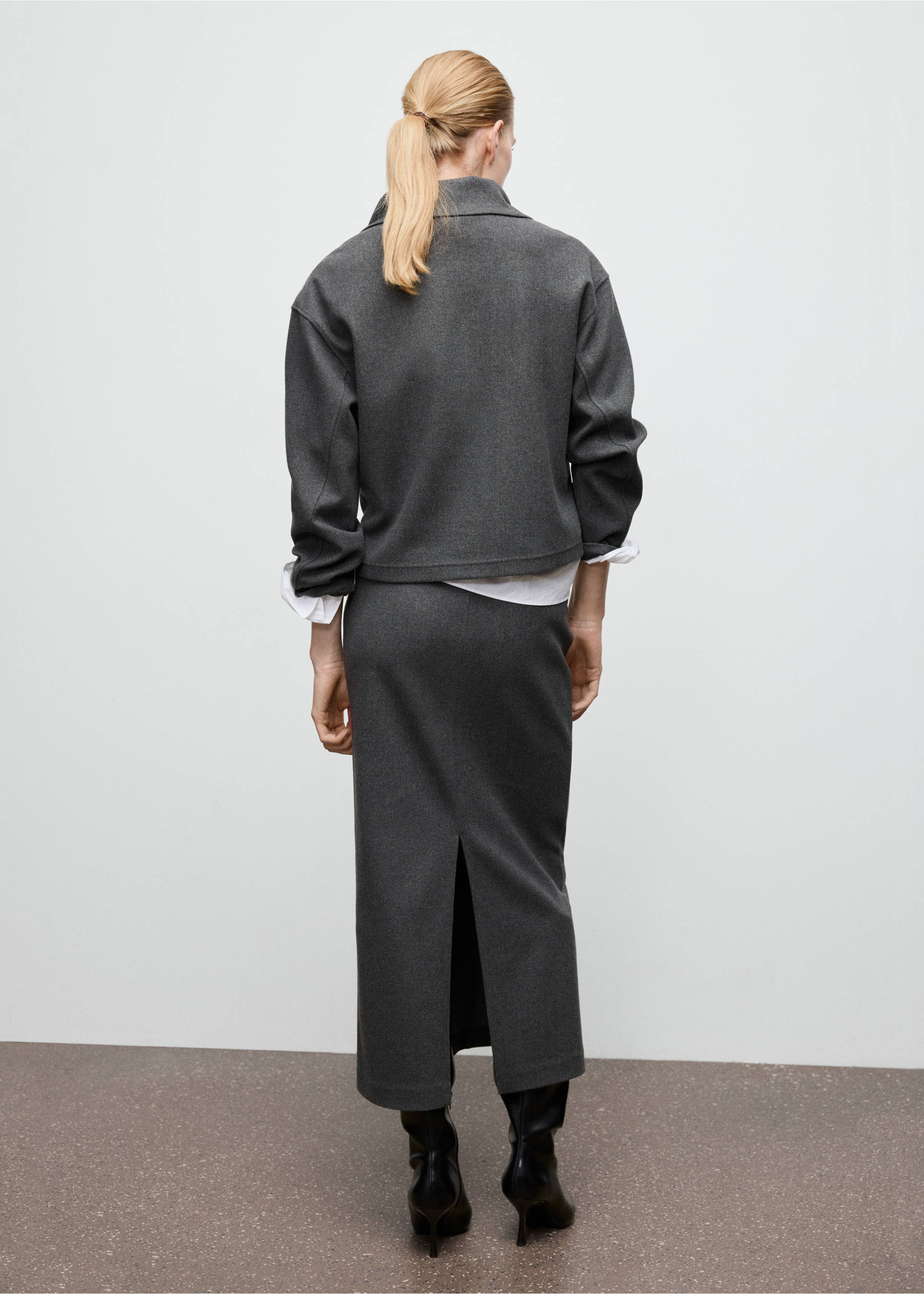 开叉铅笔裙 - null, 石楠花深灰. Ref: 27061287-00.