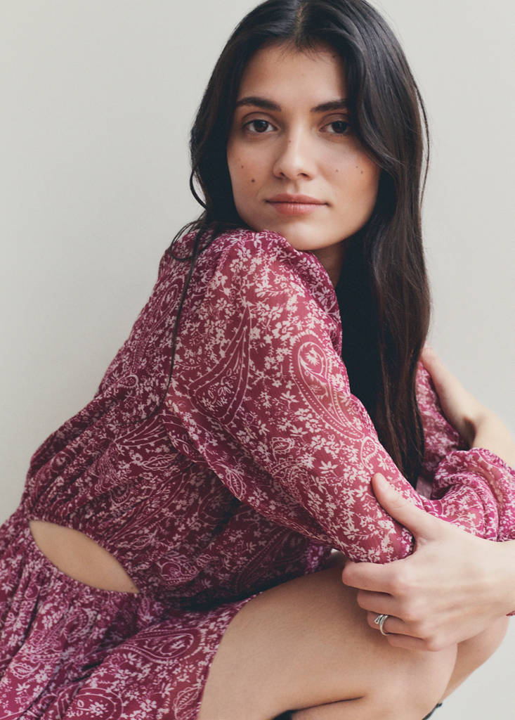 Paisley dress with cut-out — Maroon