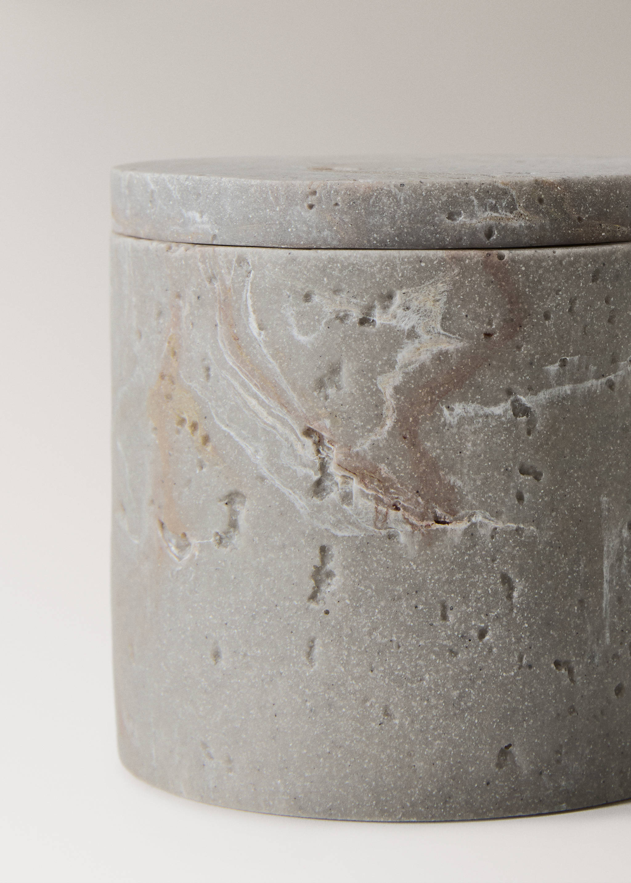 Small travertine-effect resin bathroom jar - Details of the article 1