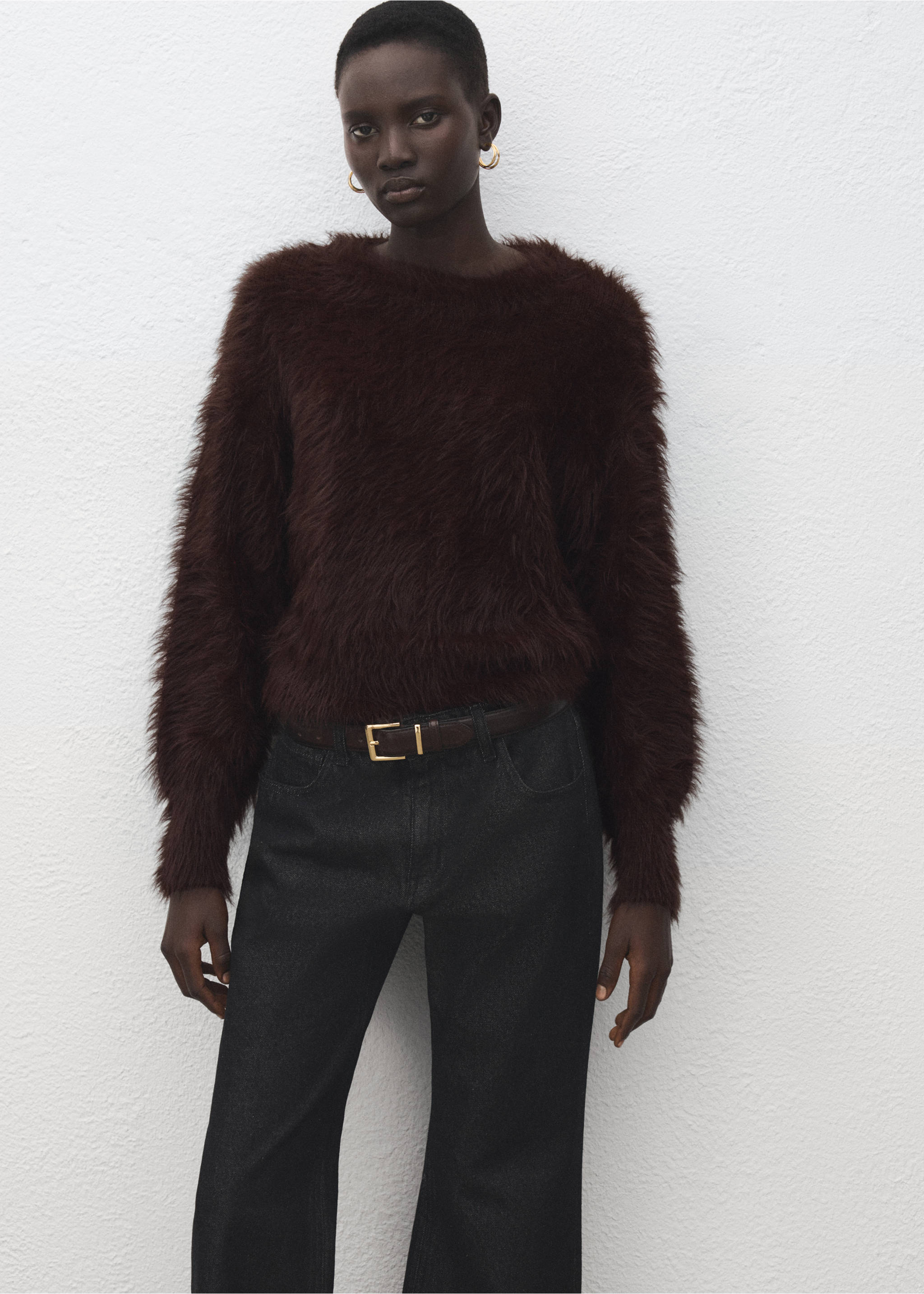 Pull en fausse fourrure - Plan moyen, Marron. Ref: 27061301-00.