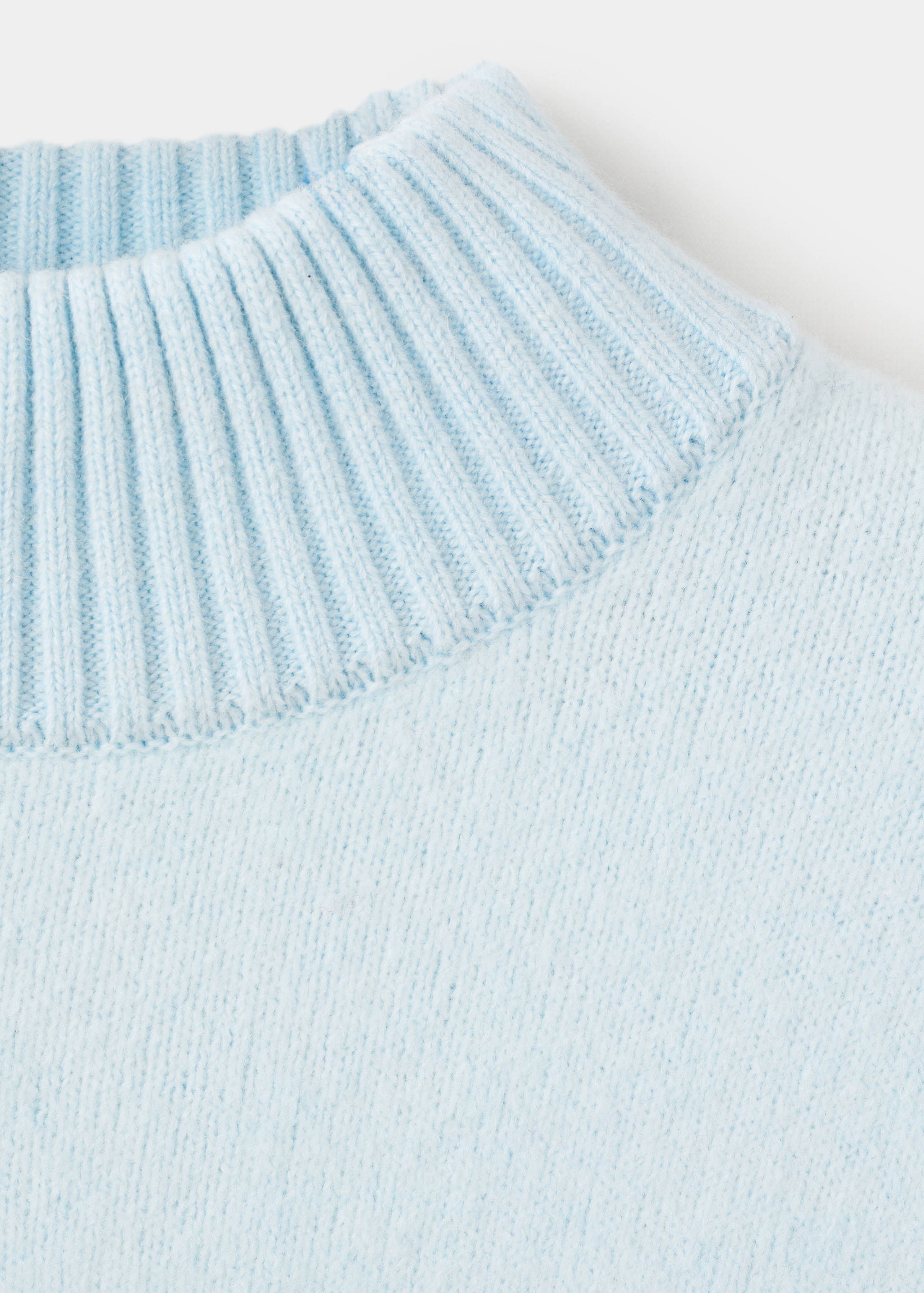 Knitted sweater with openings - Details of the article 8